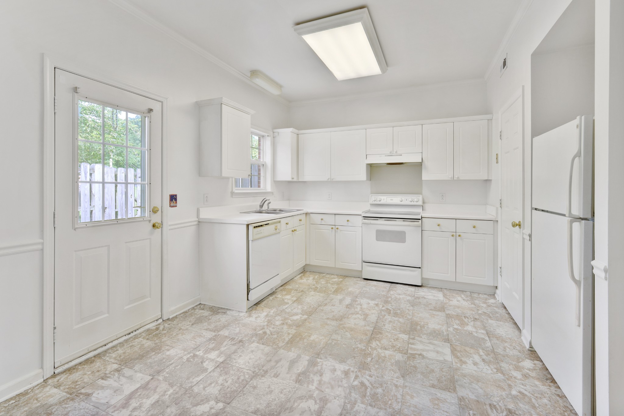 2121 Hwy 12s 2121 Property Photo 8