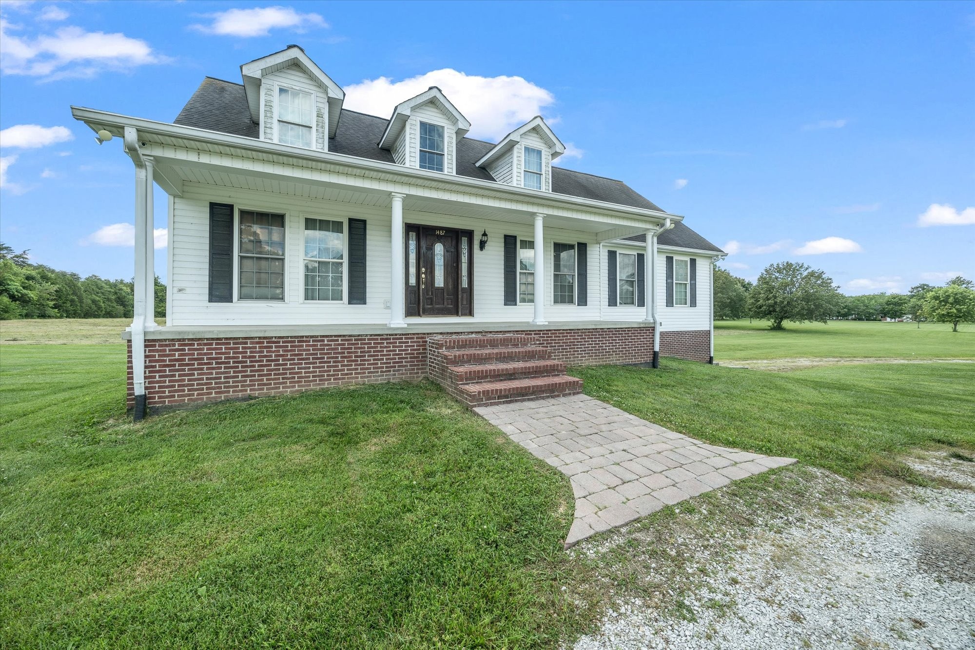 1487 Duncans Chapel Rd Property Photo 2
