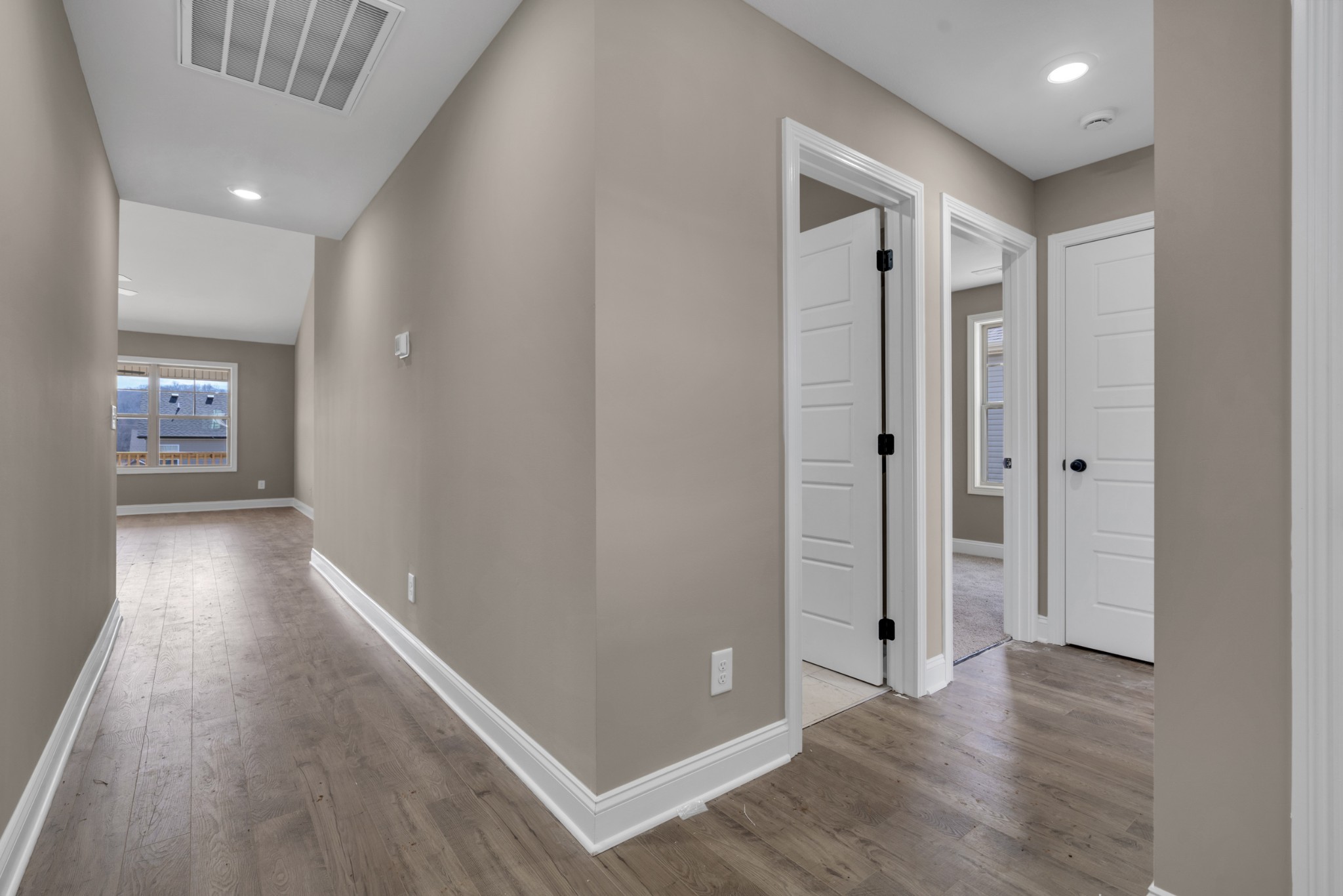 200 Cardinal Creek Property Photo 7