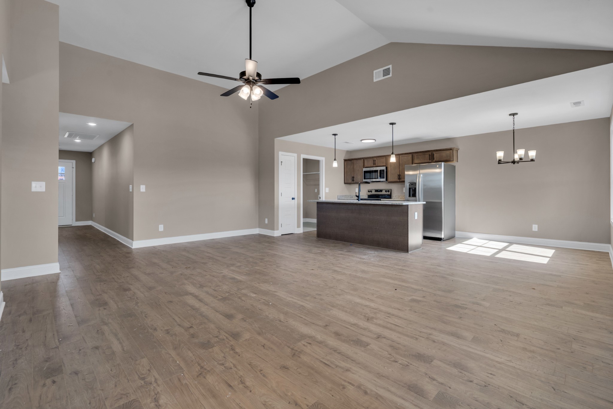 200 Cardinal Creek Property Photo 11