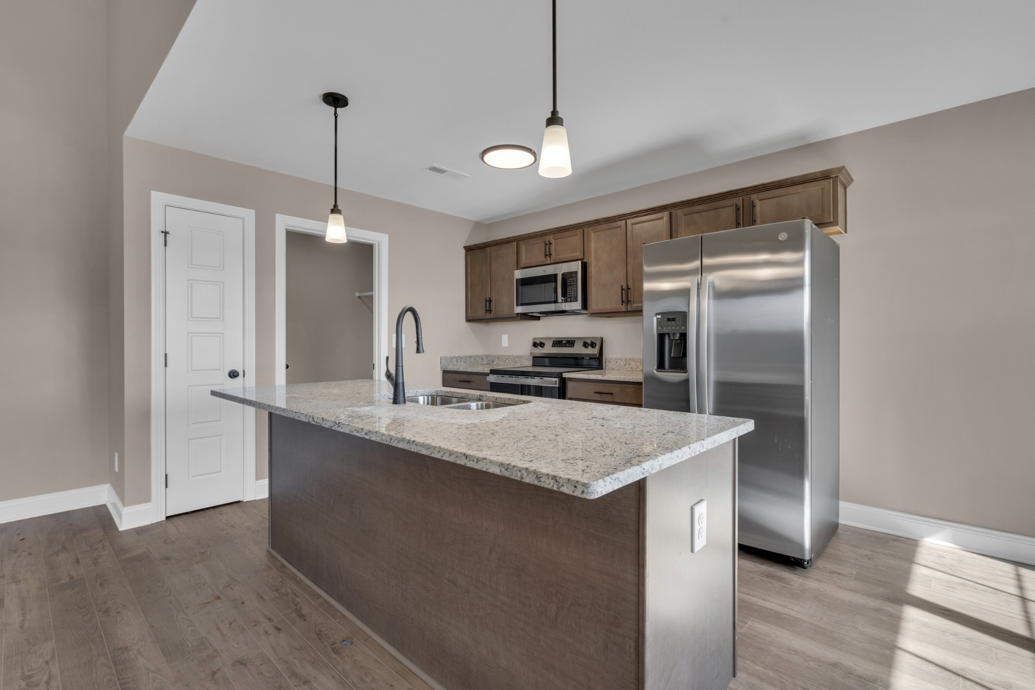200 Cardinal Creek Property Photo 16