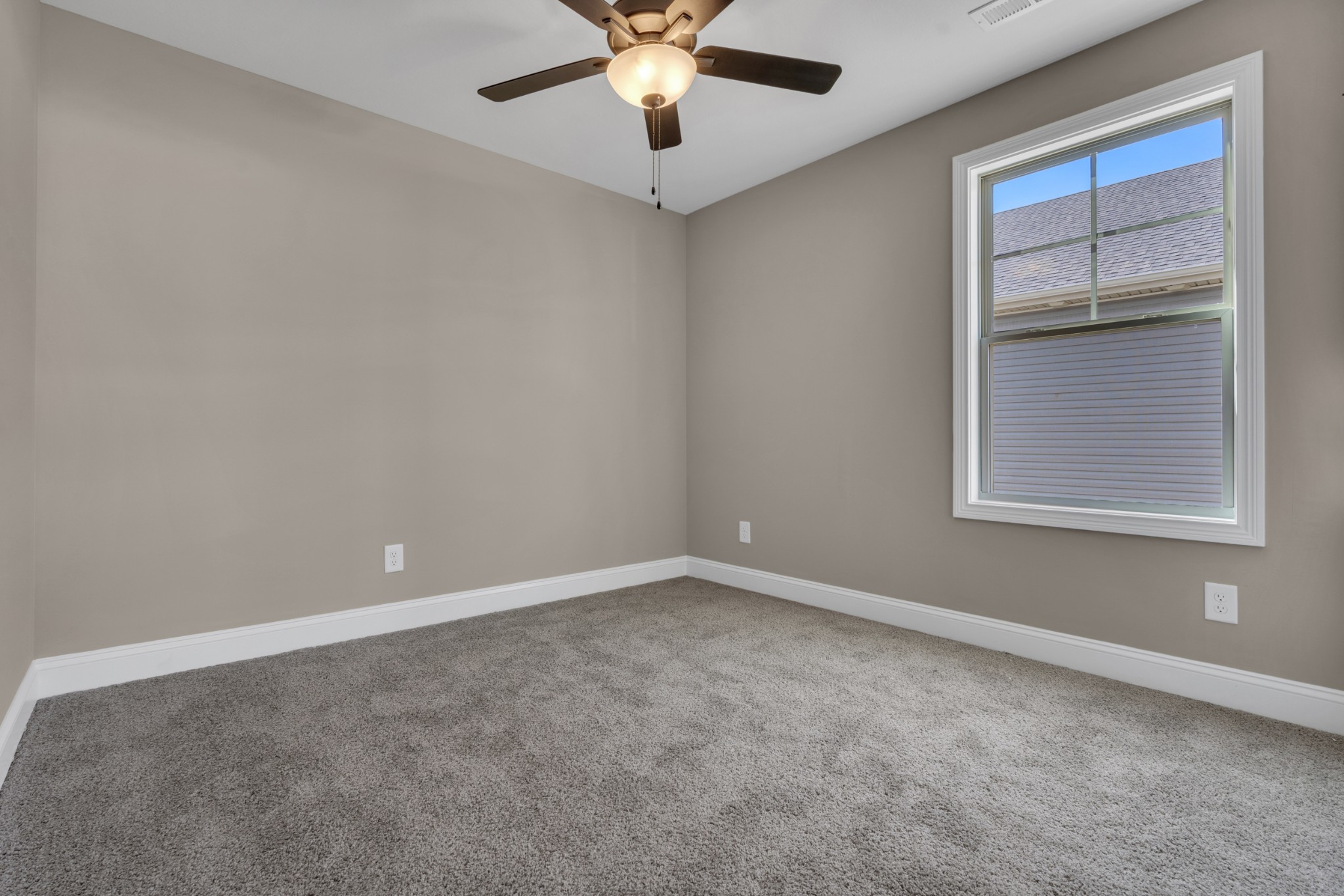 200 Cardinal Creek Property Photo 22