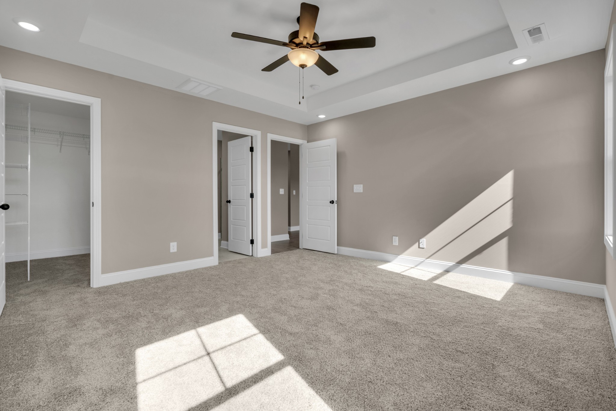 200 Cardinal Creek Property Photo 28