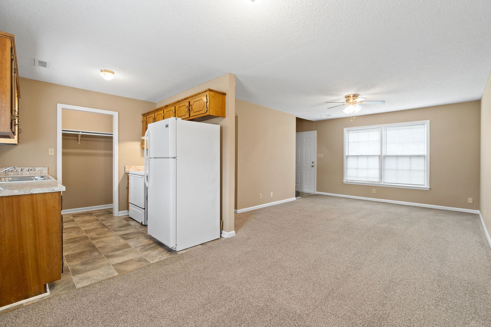 179 Harrier Ct Property Photo 7