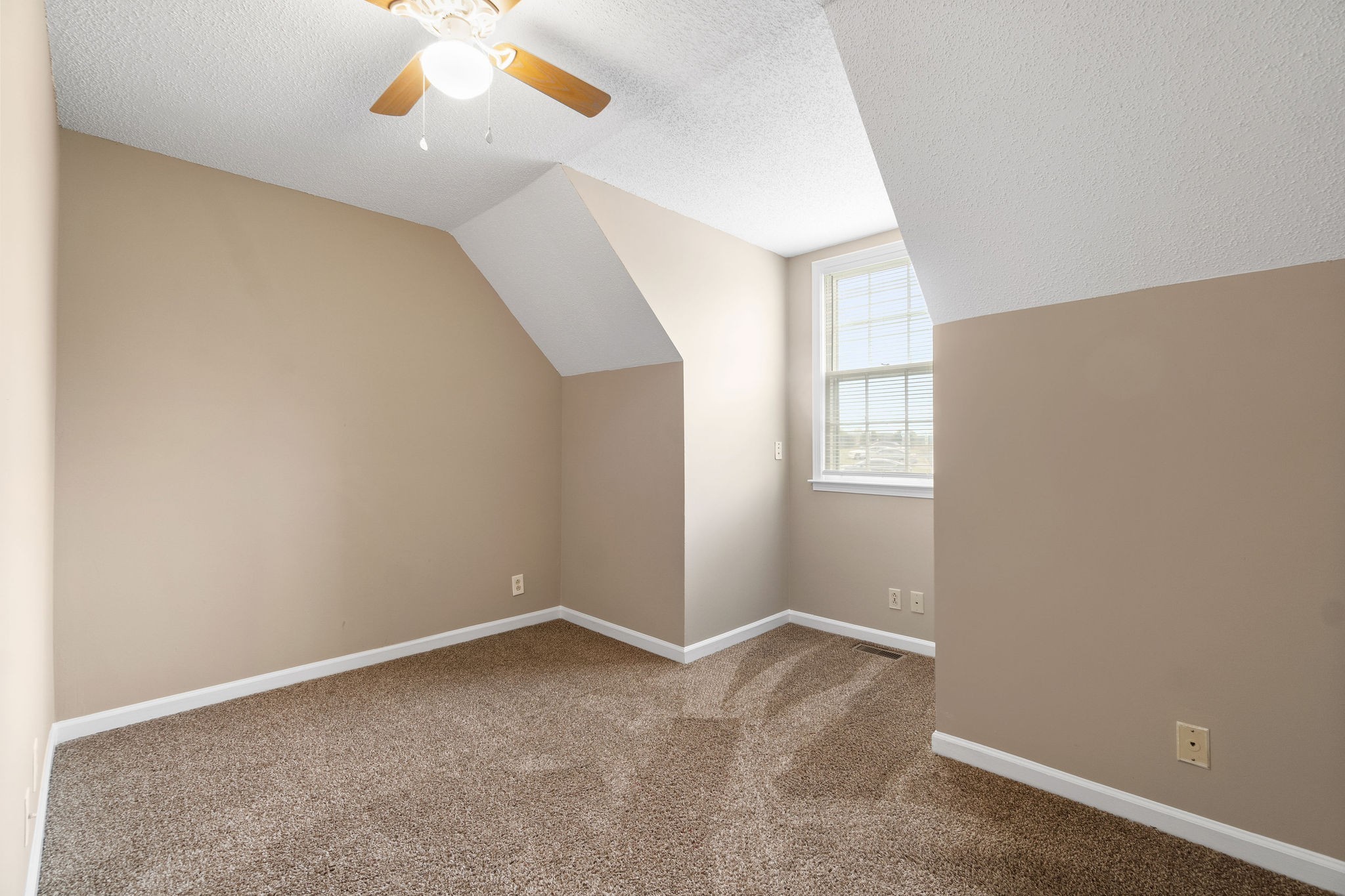 179 Harrier Ct Property Photo 14