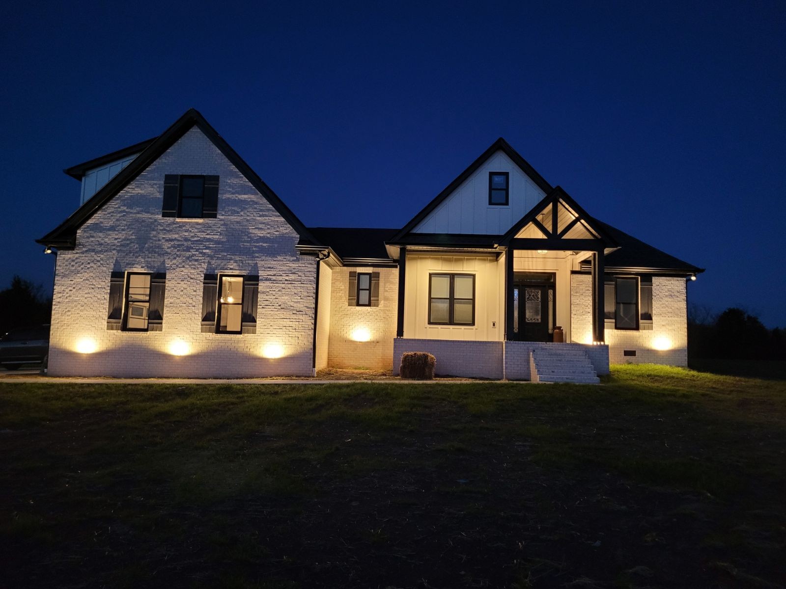 1175 Sugar Flat Rd Property Photo 1