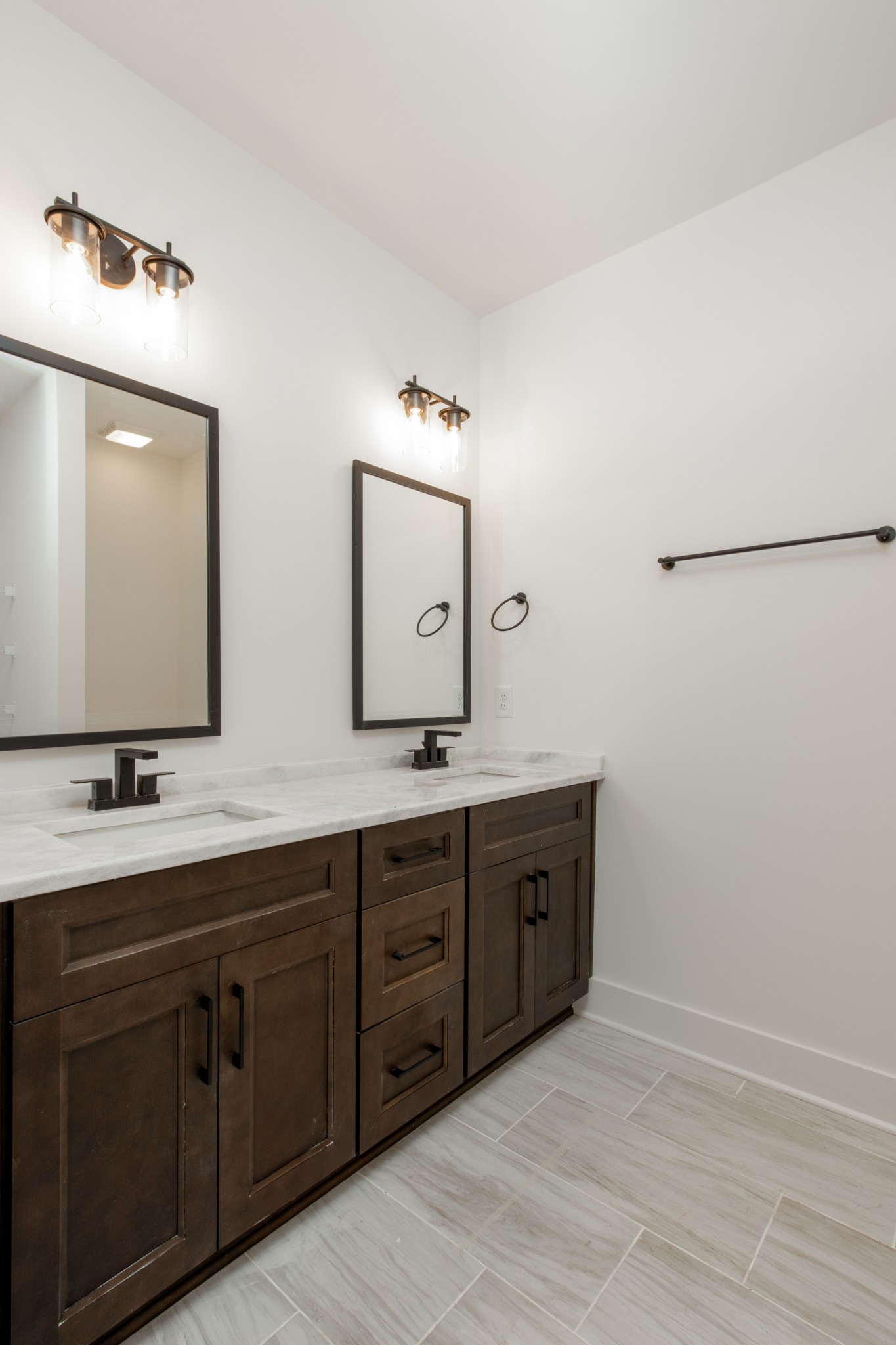 105 High Park Circle Property Photo 15