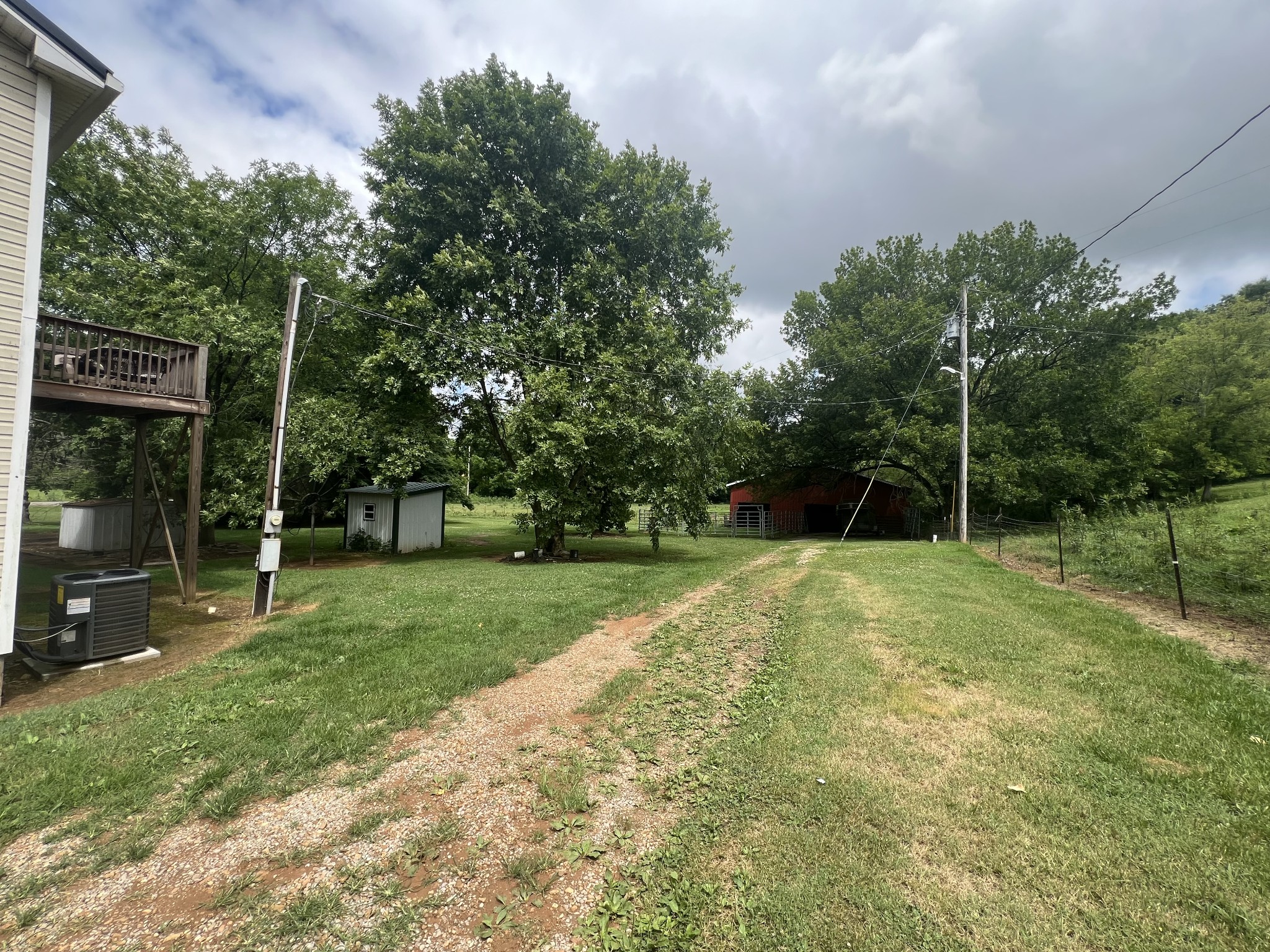 1135 N Sumner Rd Property Photo 10