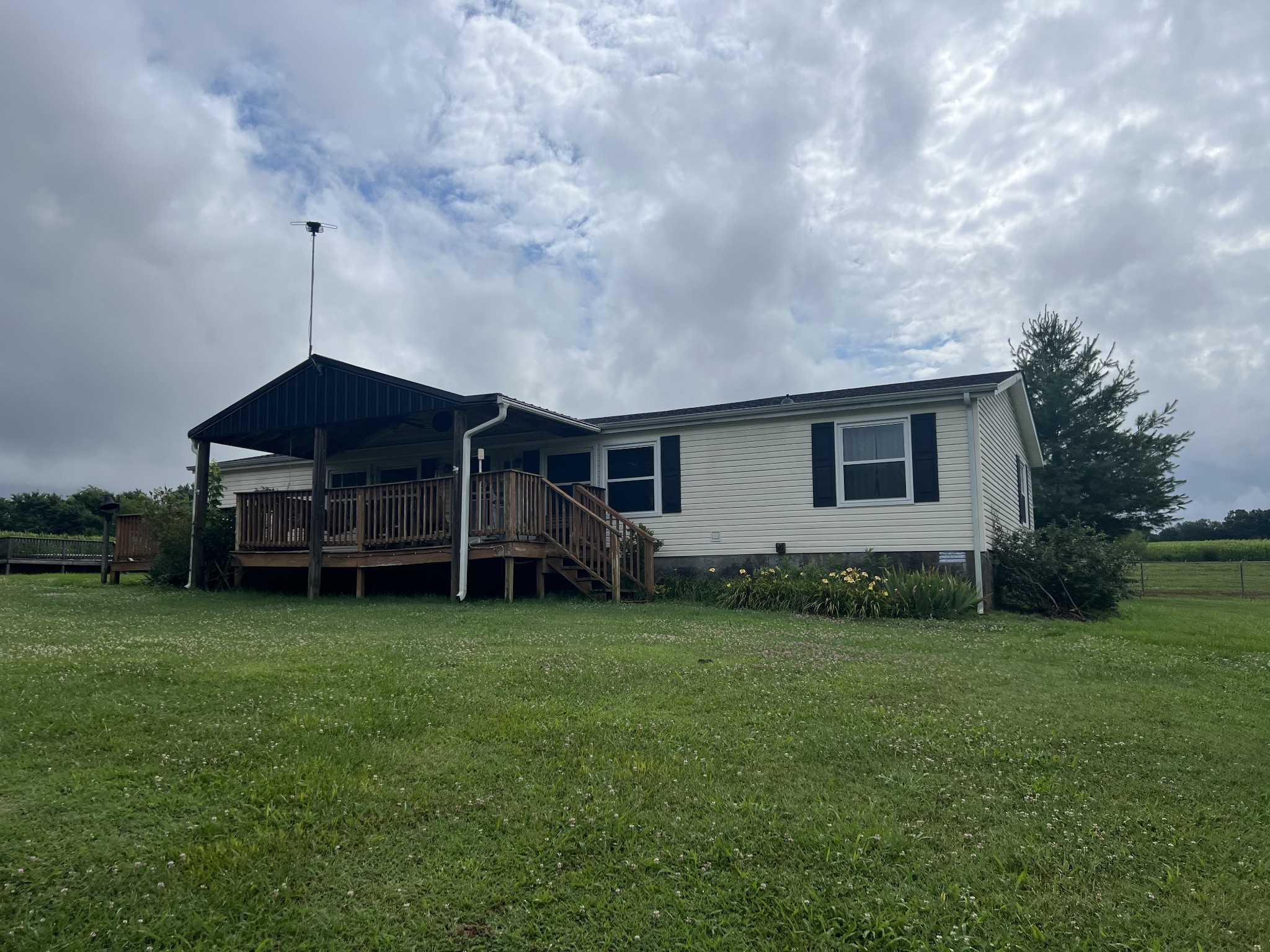 1135 N Sumner Rd Property Photo 33
