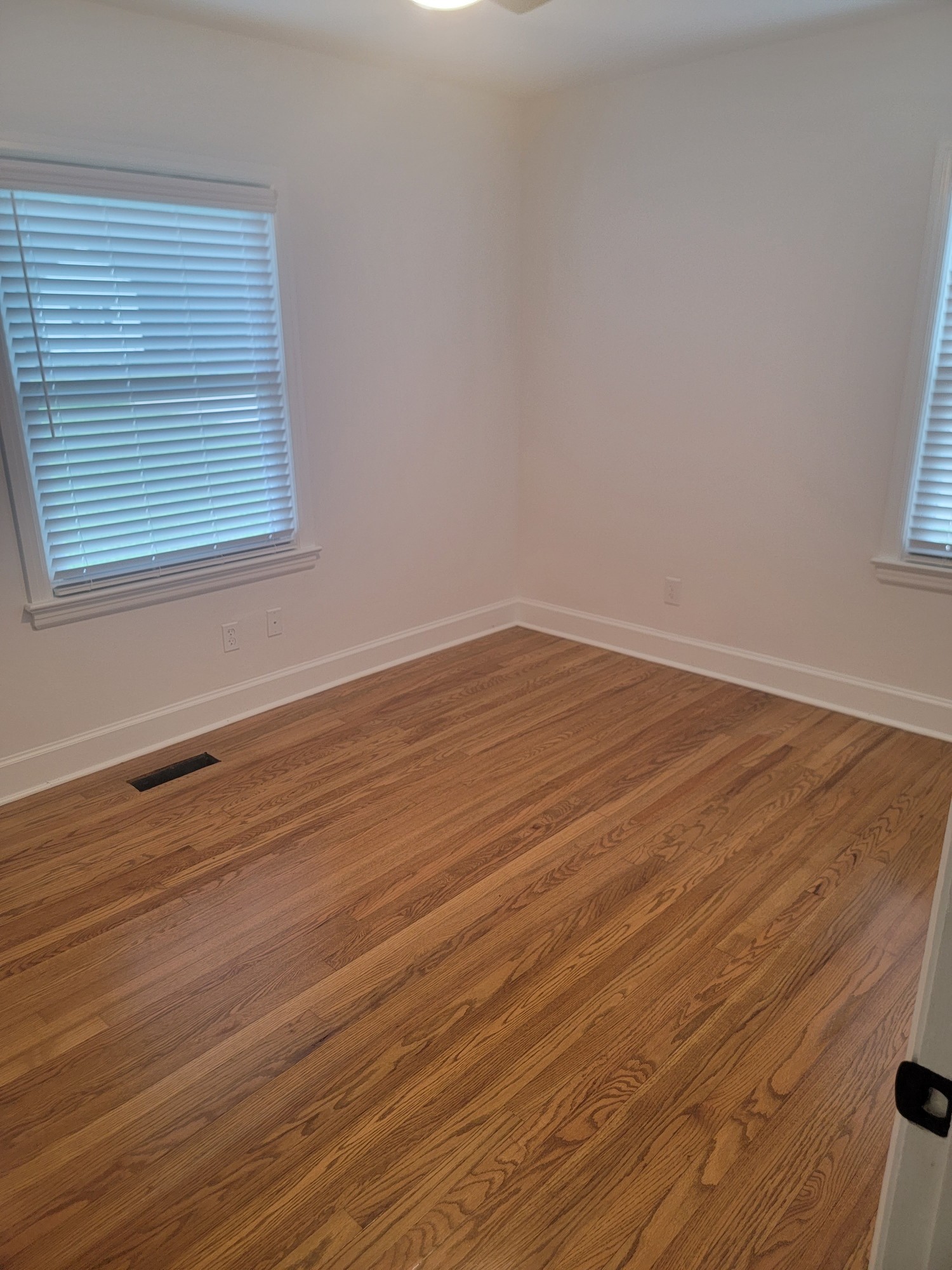 111 Campus Dr Property Photo 15