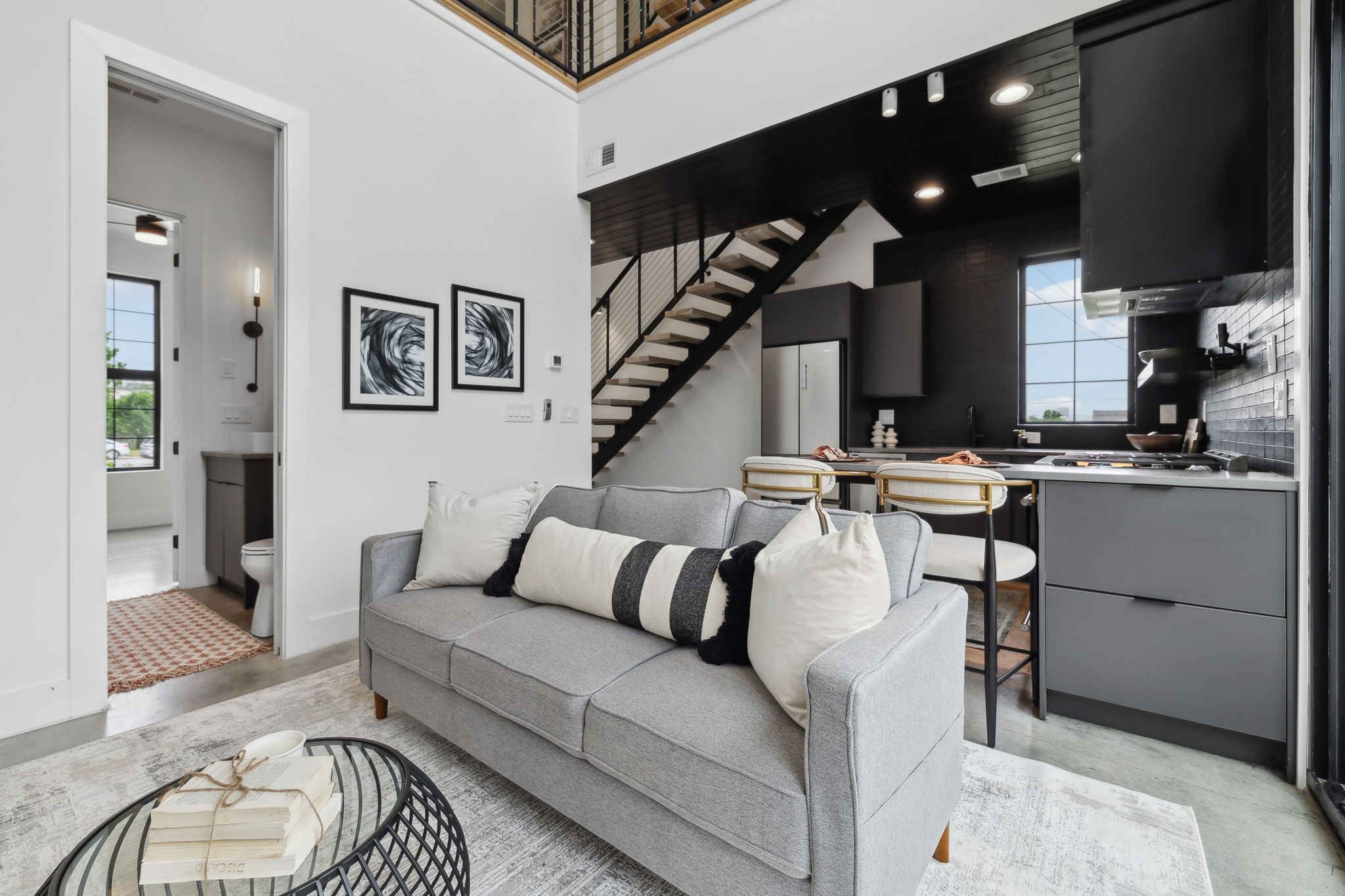 827 Ramsey St Property Photo 6