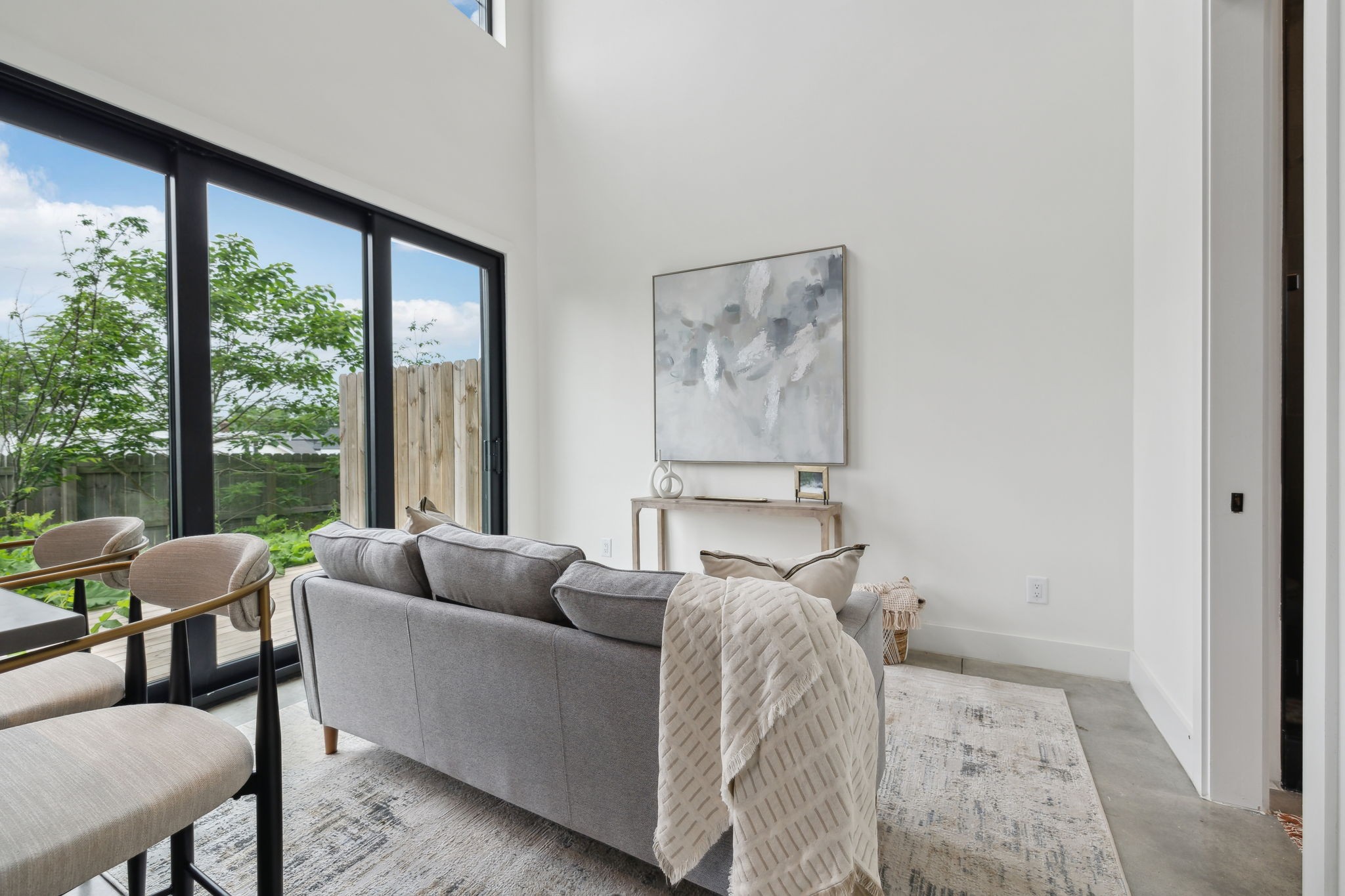 827 Ramsey St Property Photo 7