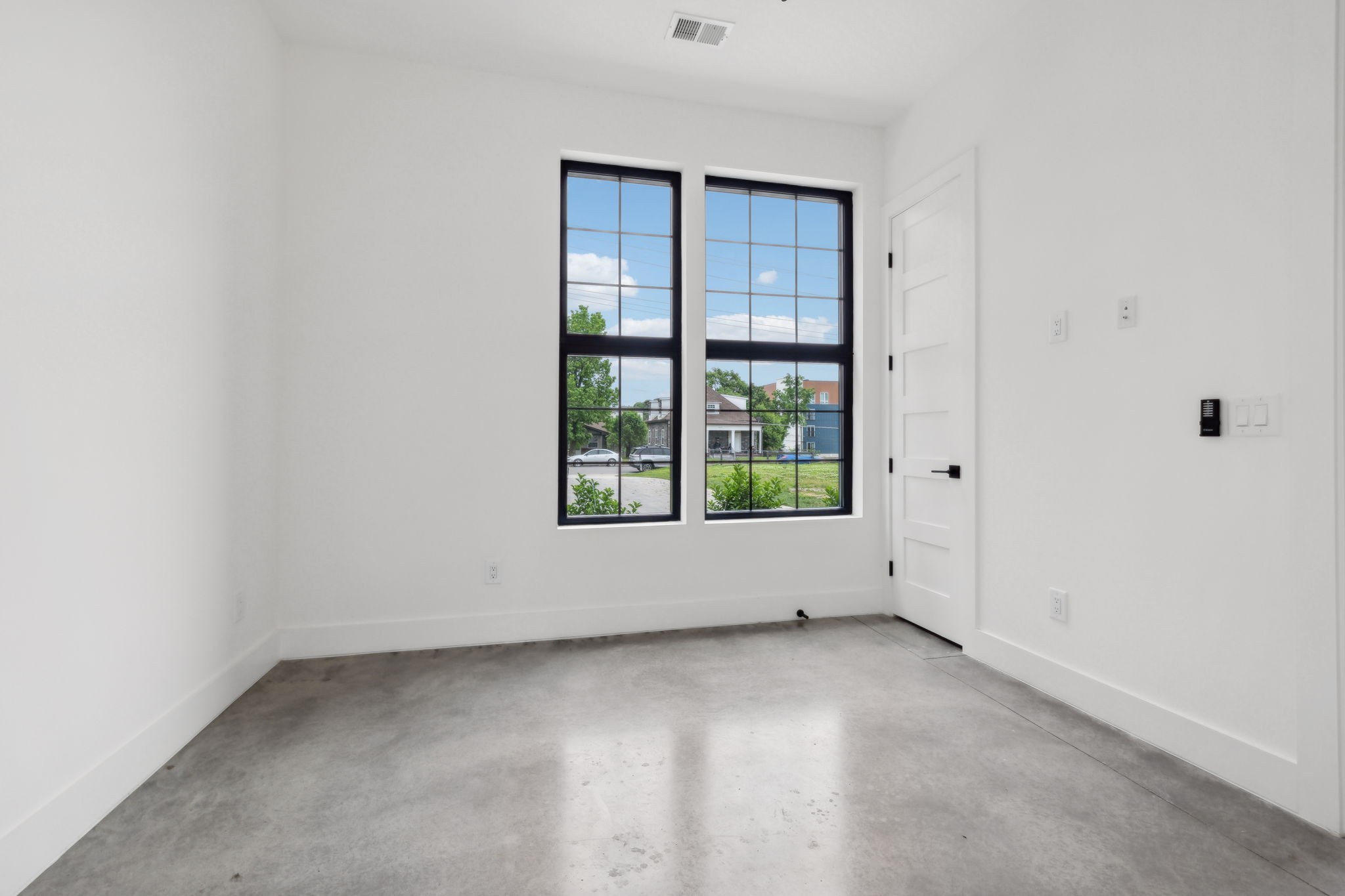 827 Ramsey St Property Photo 13