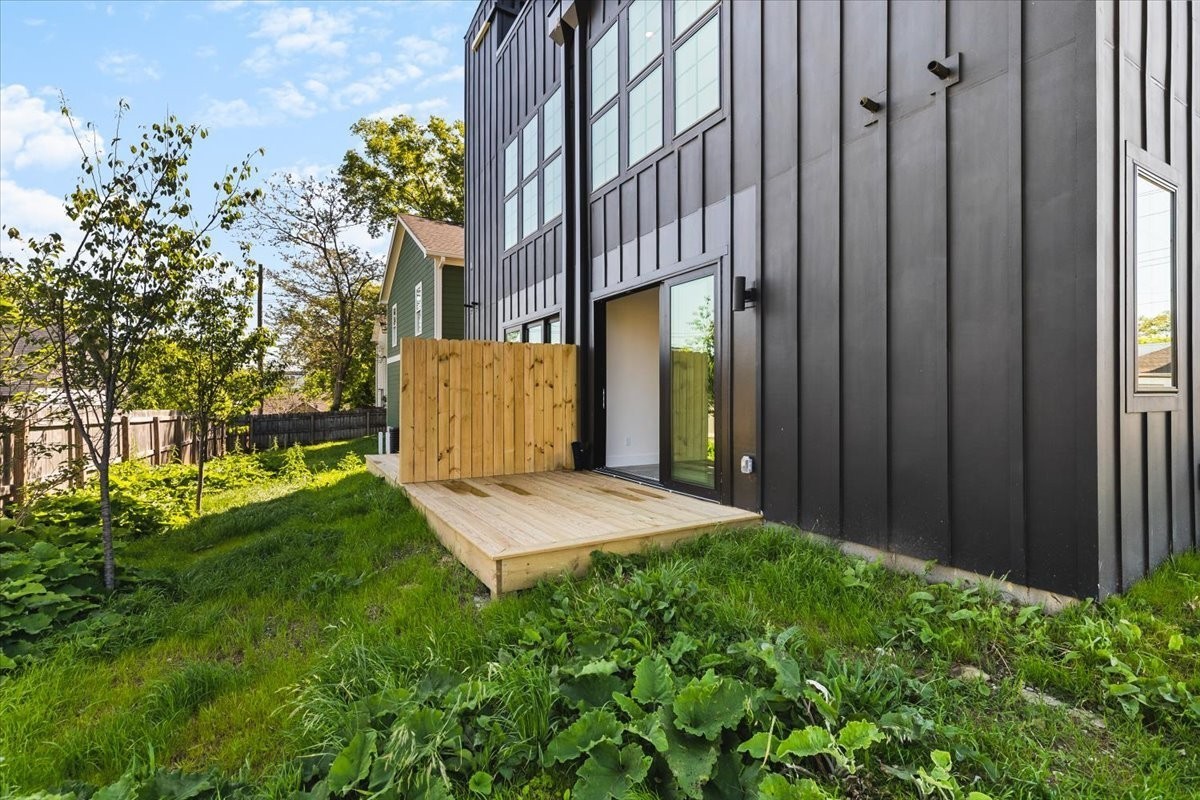 827 Ramsey St Property Photo 27