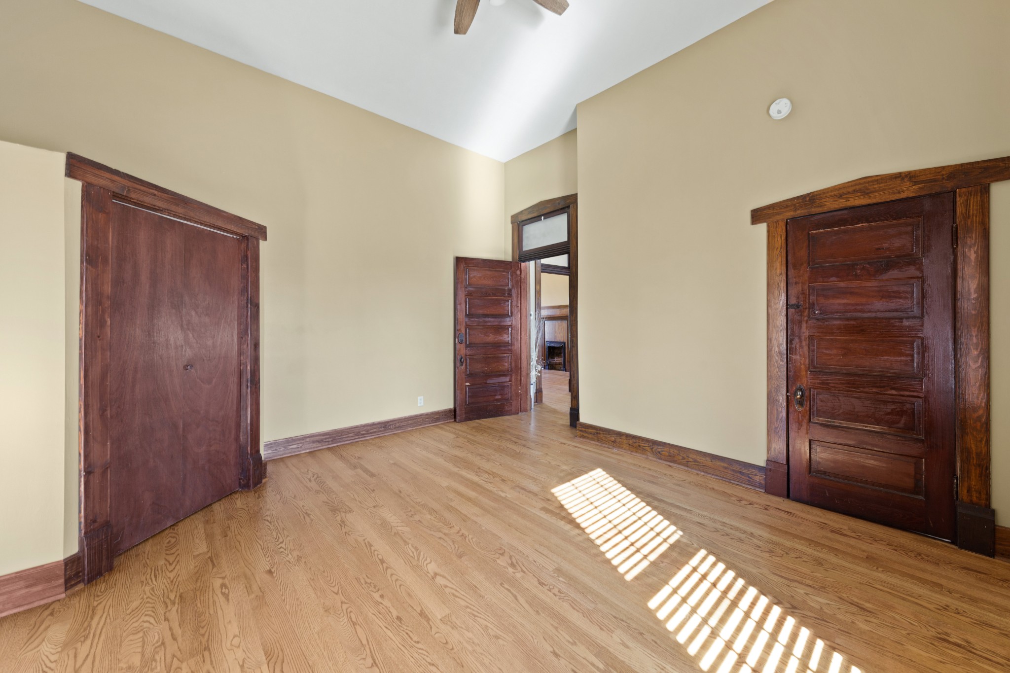 308 N Main St Property Photo 14