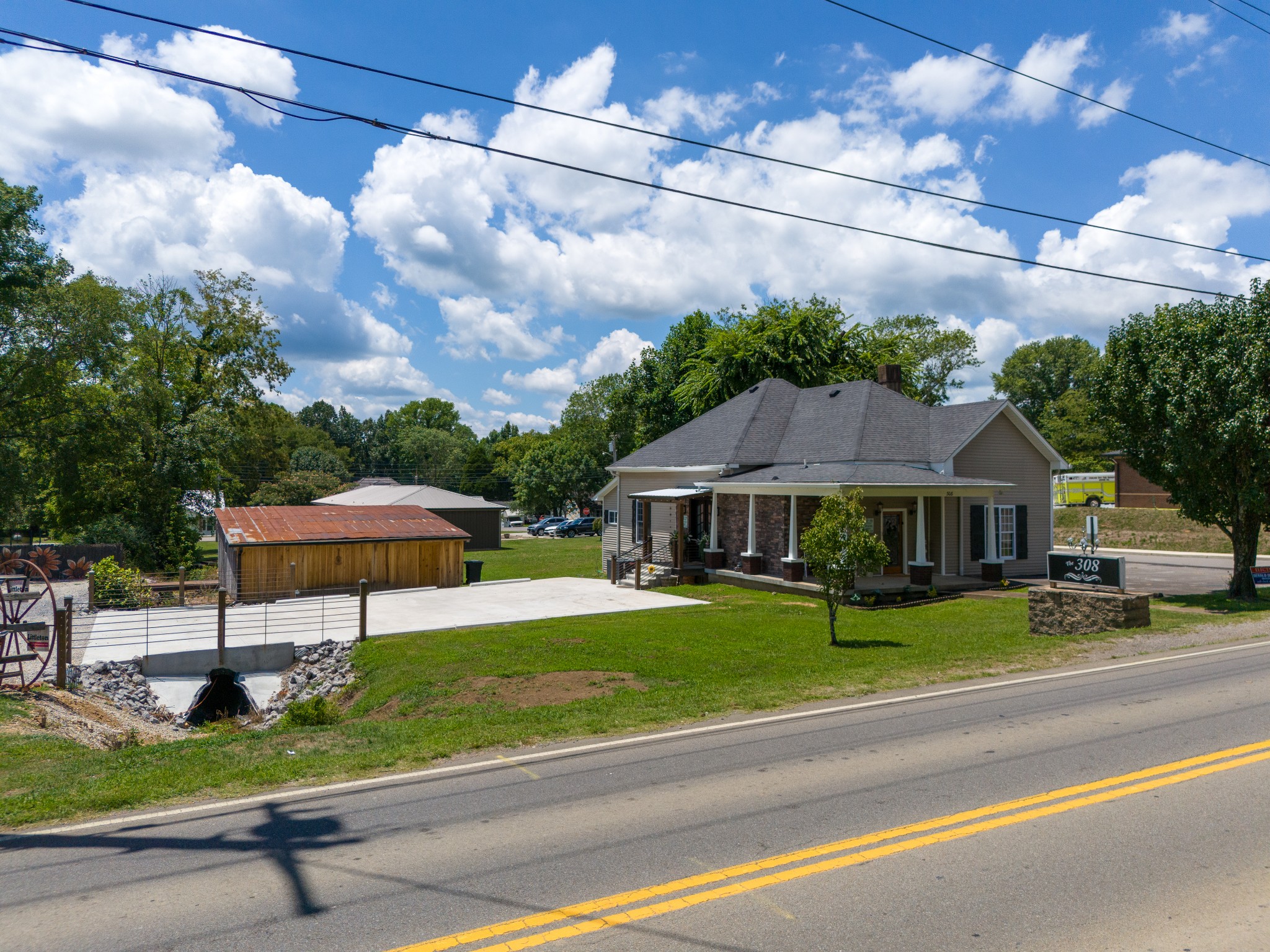 306 N Main St Property Photo 11