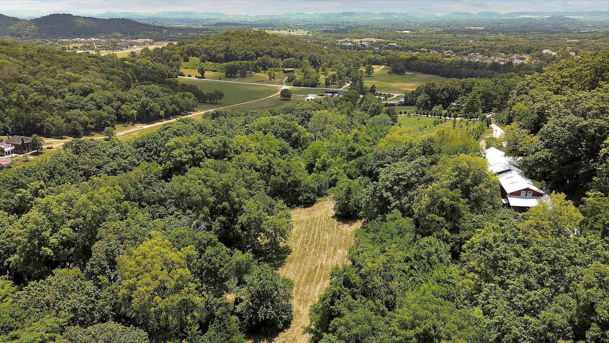 2246 S Berrys Chapel Rd Property Photo 4