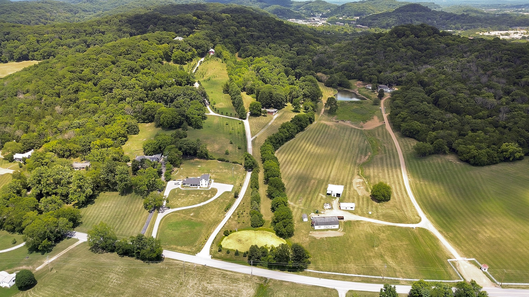 2246 S Berrys Chapel Rd Property Photo 11