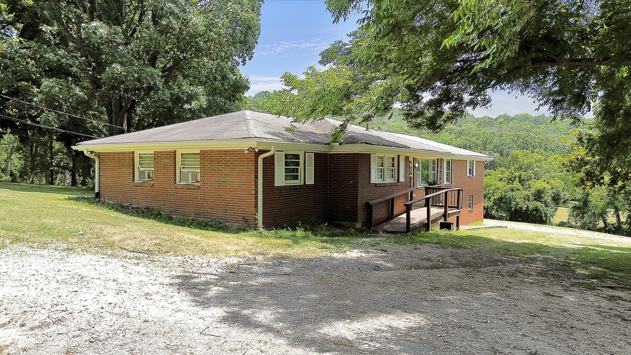 2246 S Berrys Chapel Rd Property Photo 44