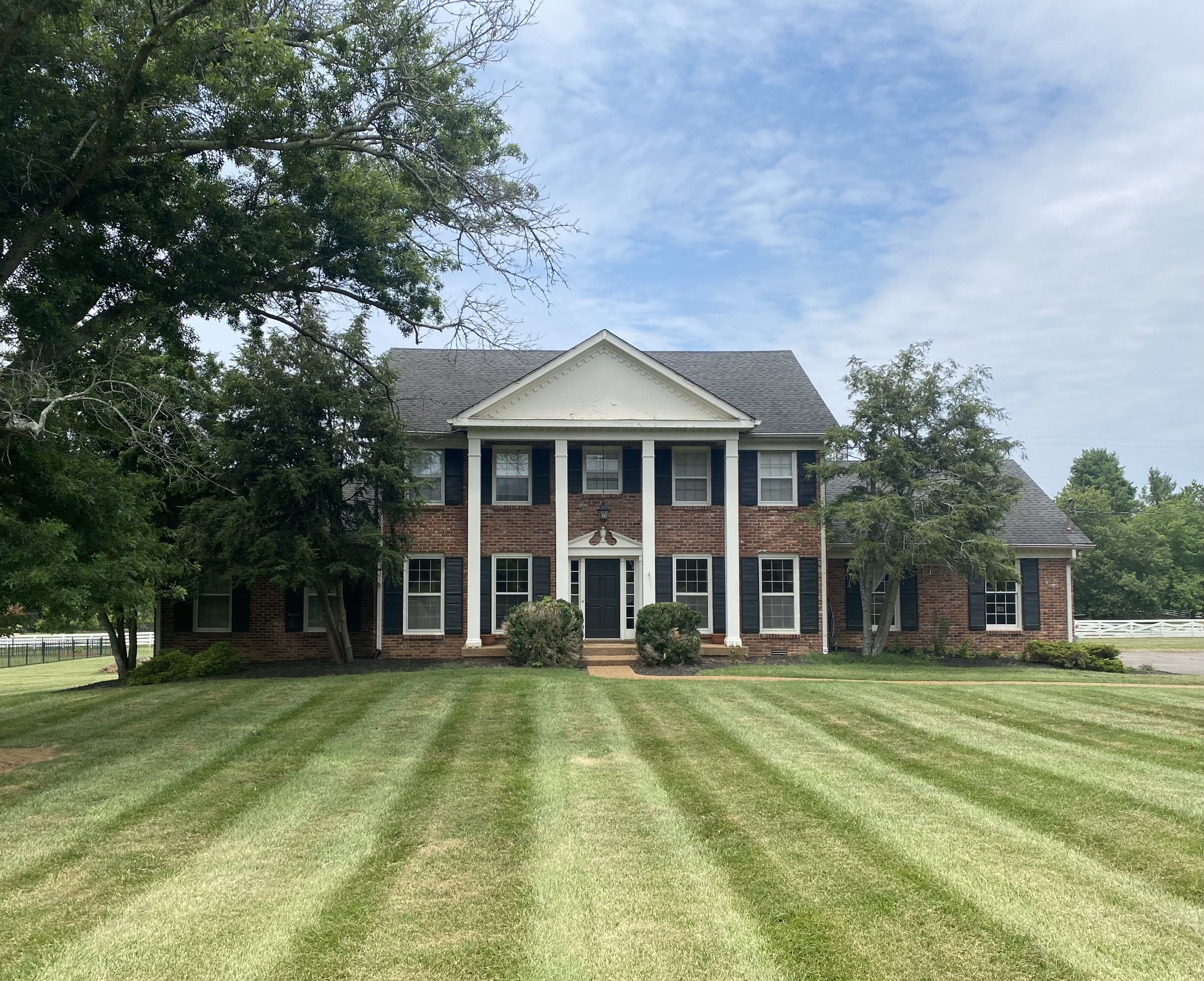 104 Steeplechase Ln Property Photo 1