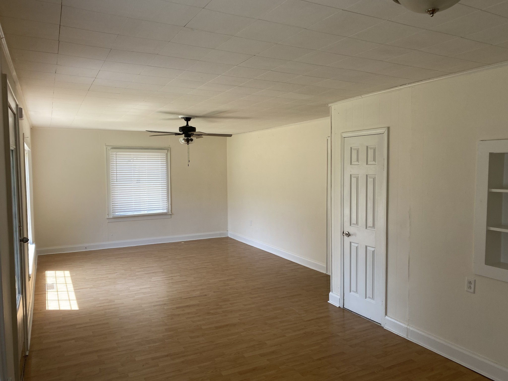 652 Trimble Ave Property Photo 6