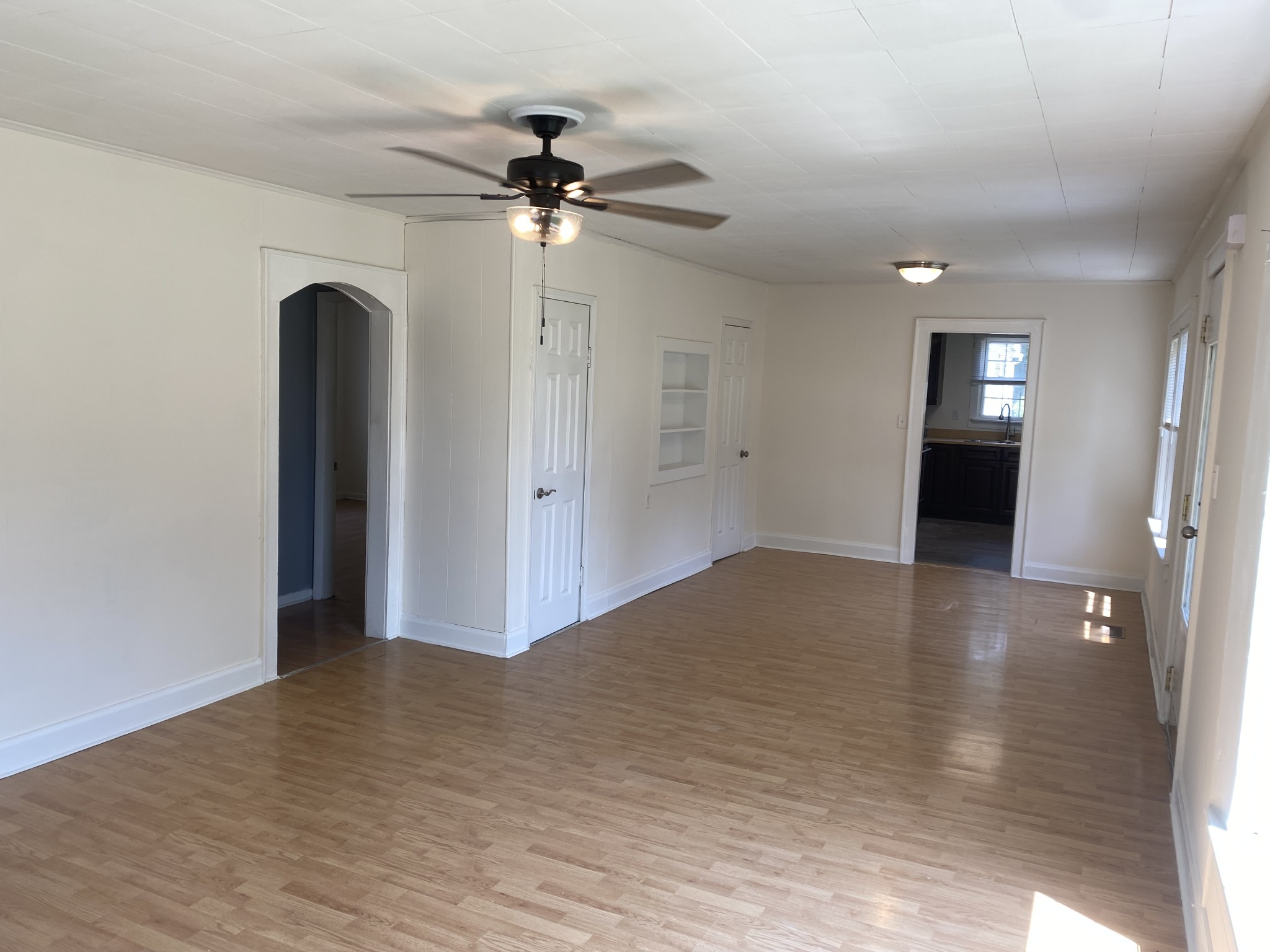 652 Trimble Ave Property Photo 8