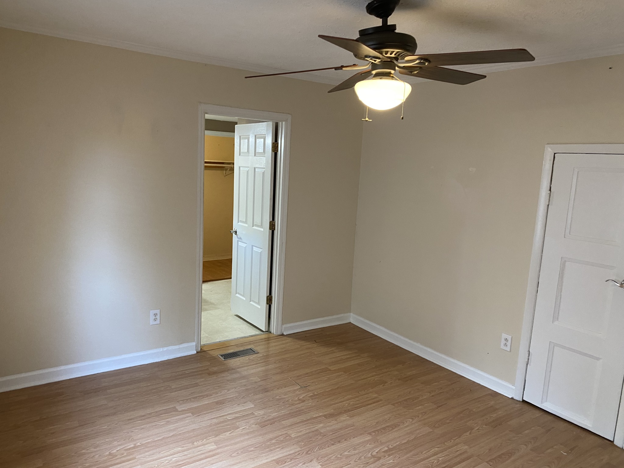 652 Trimble Ave Property Photo 15