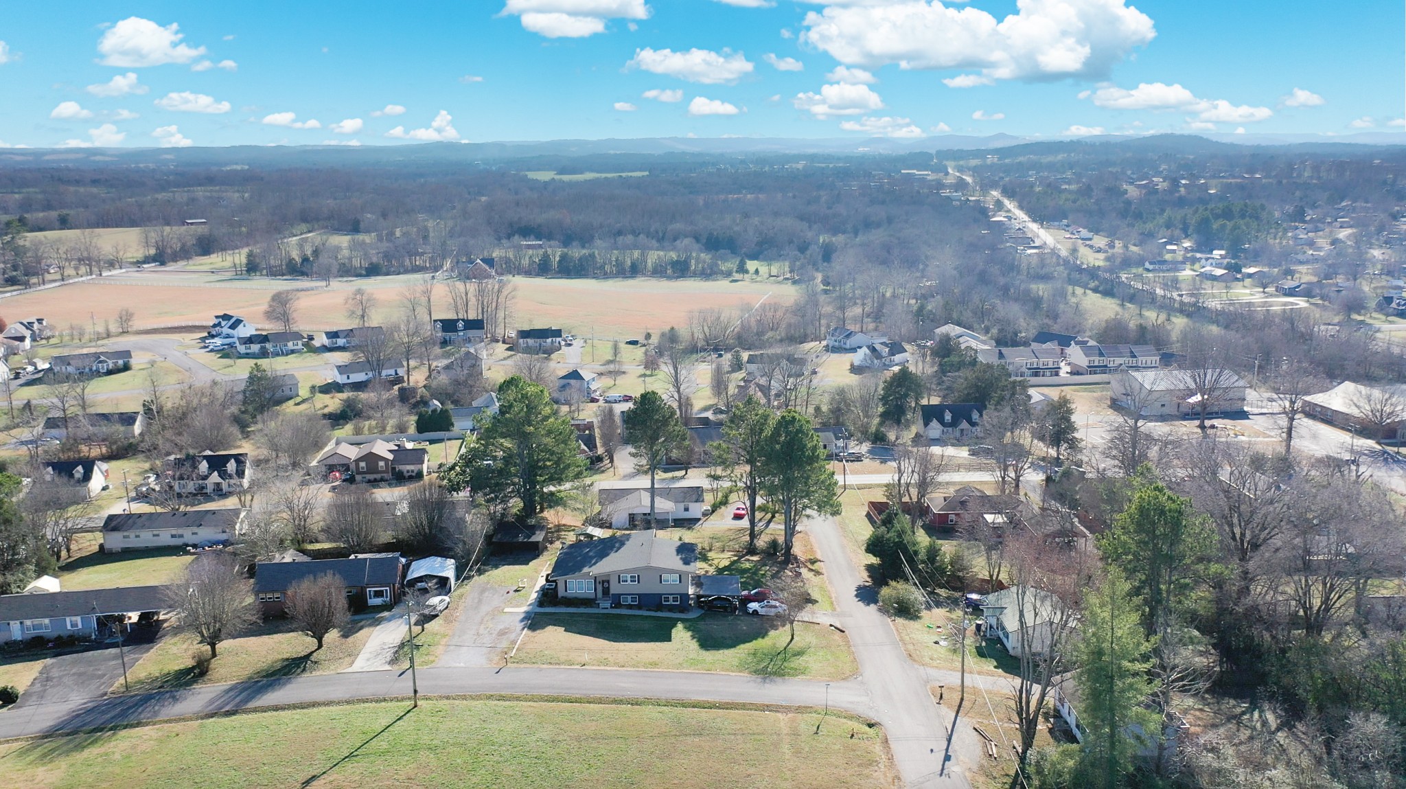 300 Scenic Dr Property Photo 29