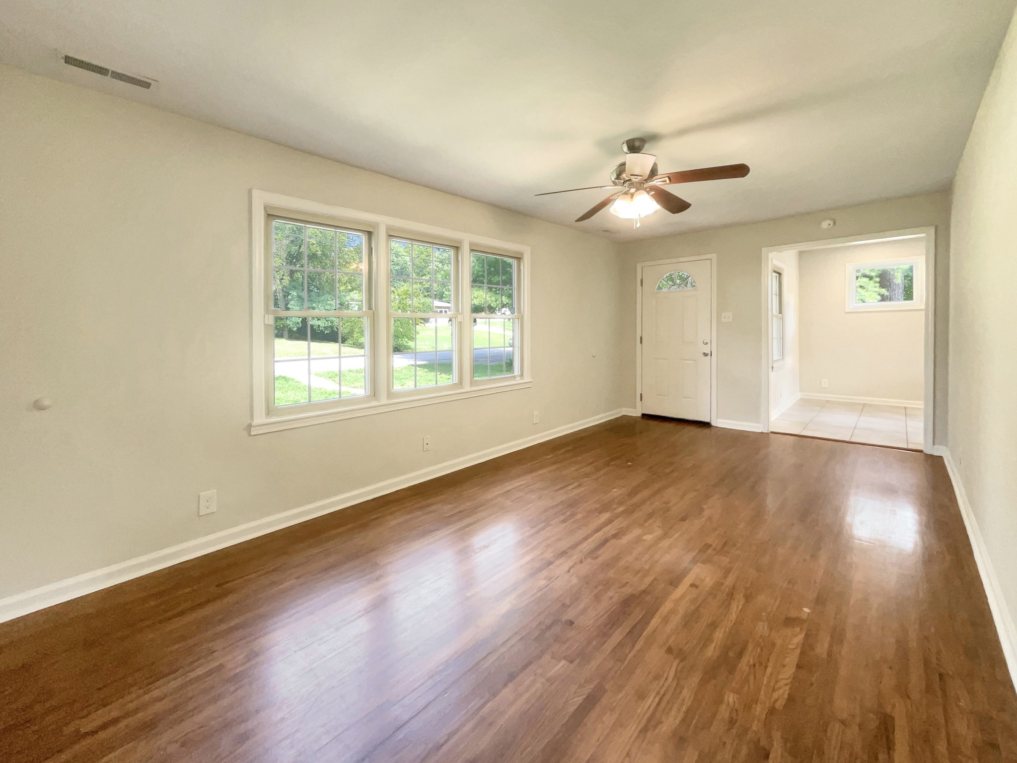 655 Colburn Dr Property Photo 3
