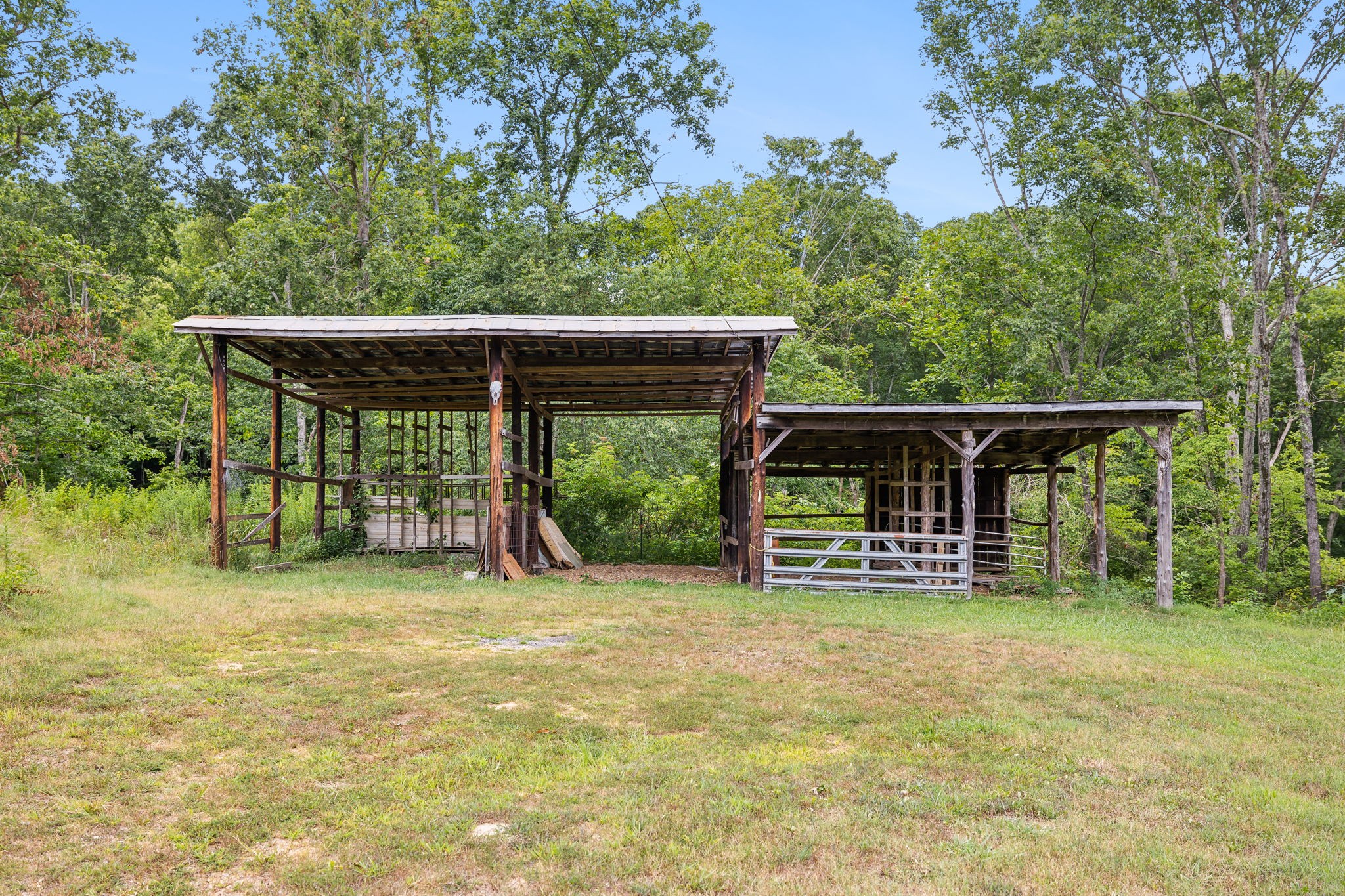 858 Highway 100, W Property Photo 47