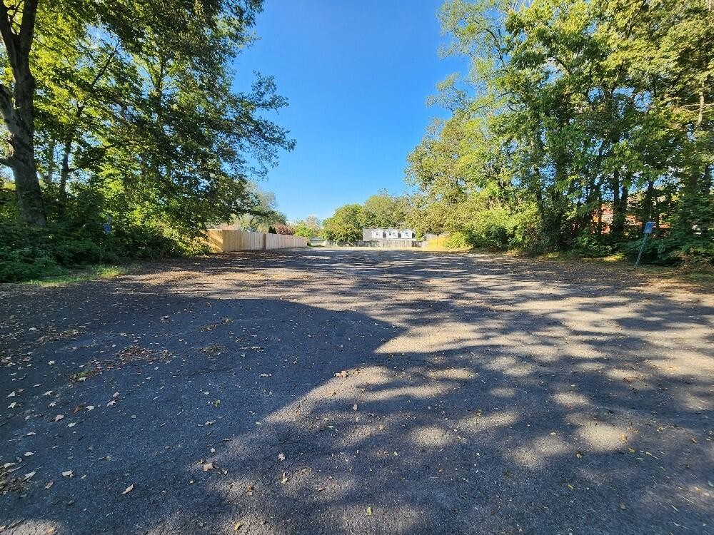 432 E Main St Property Photo 14