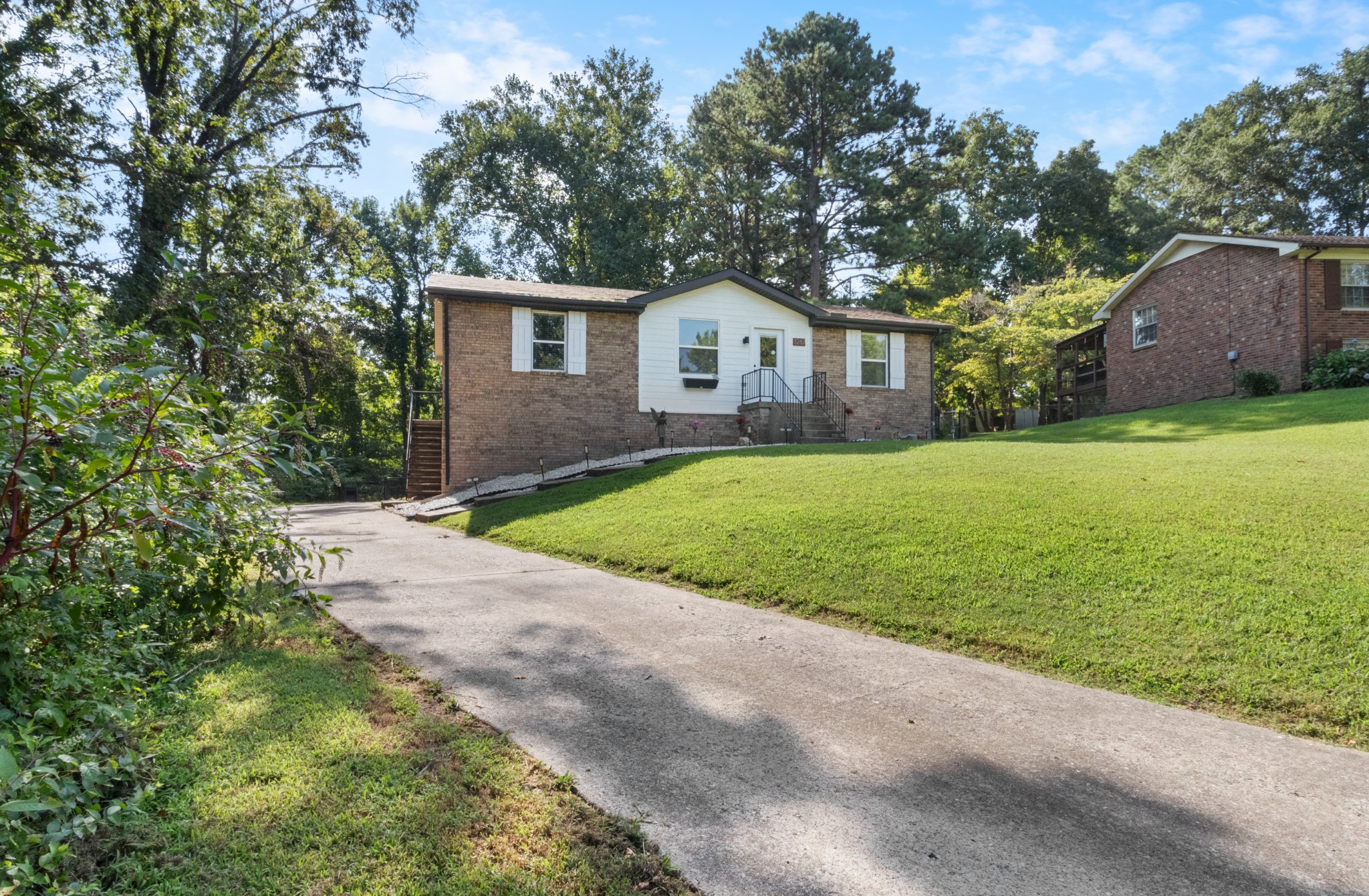 1287 Jostin Dr Property Photo 3