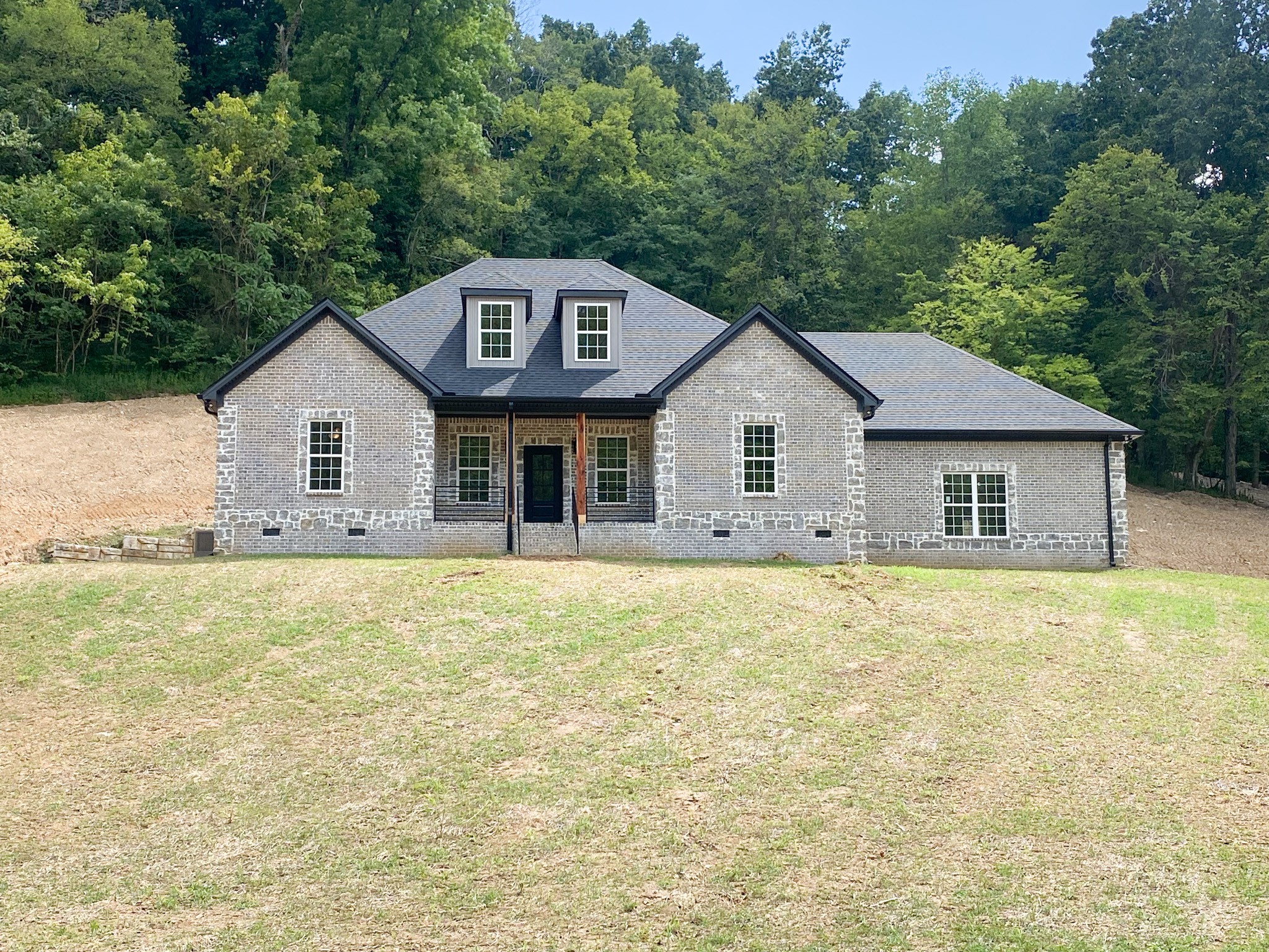 2121 Lynnville Hwy Property Photo 1
