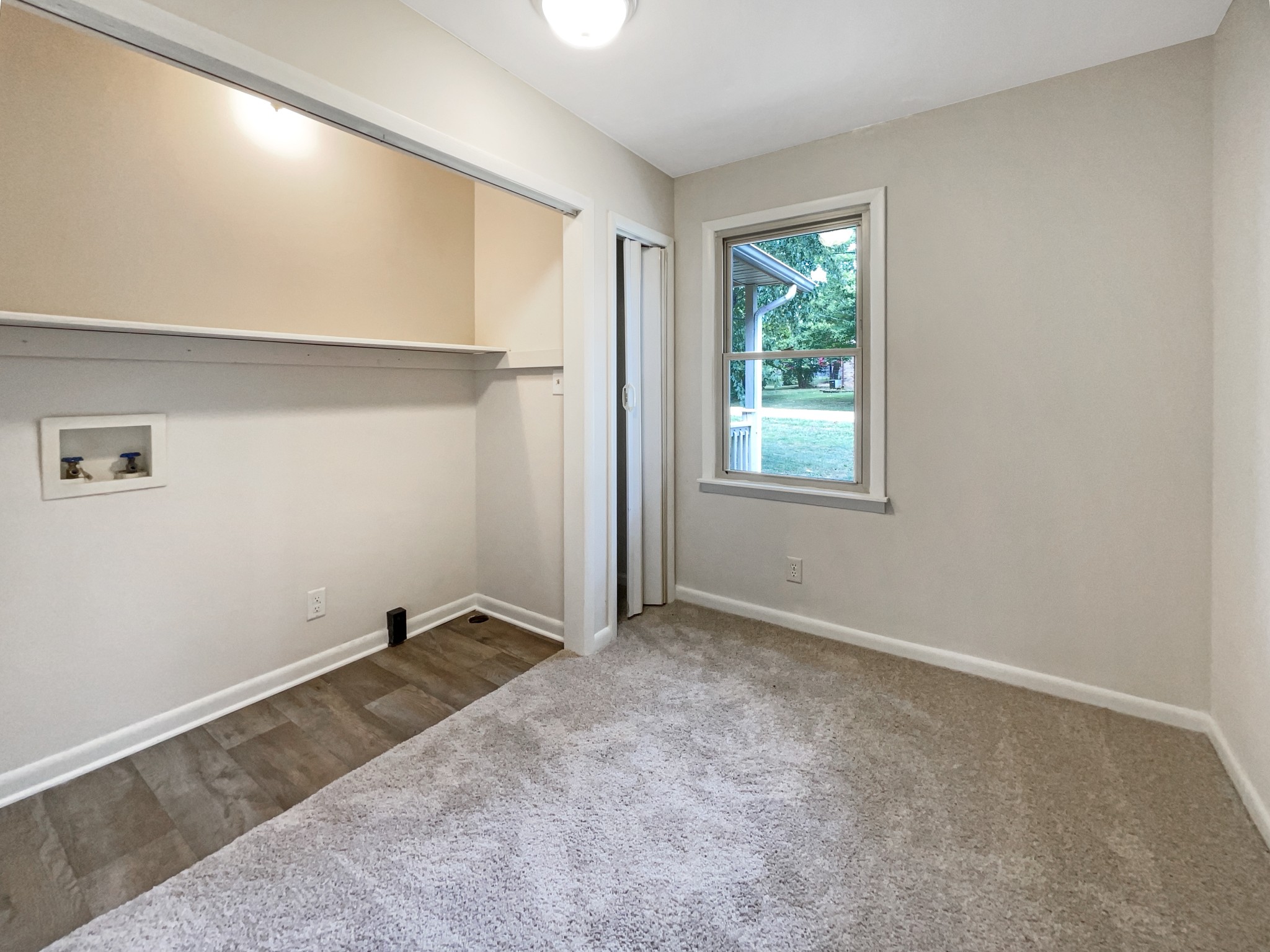 733 Sanders St Property Photo 12
