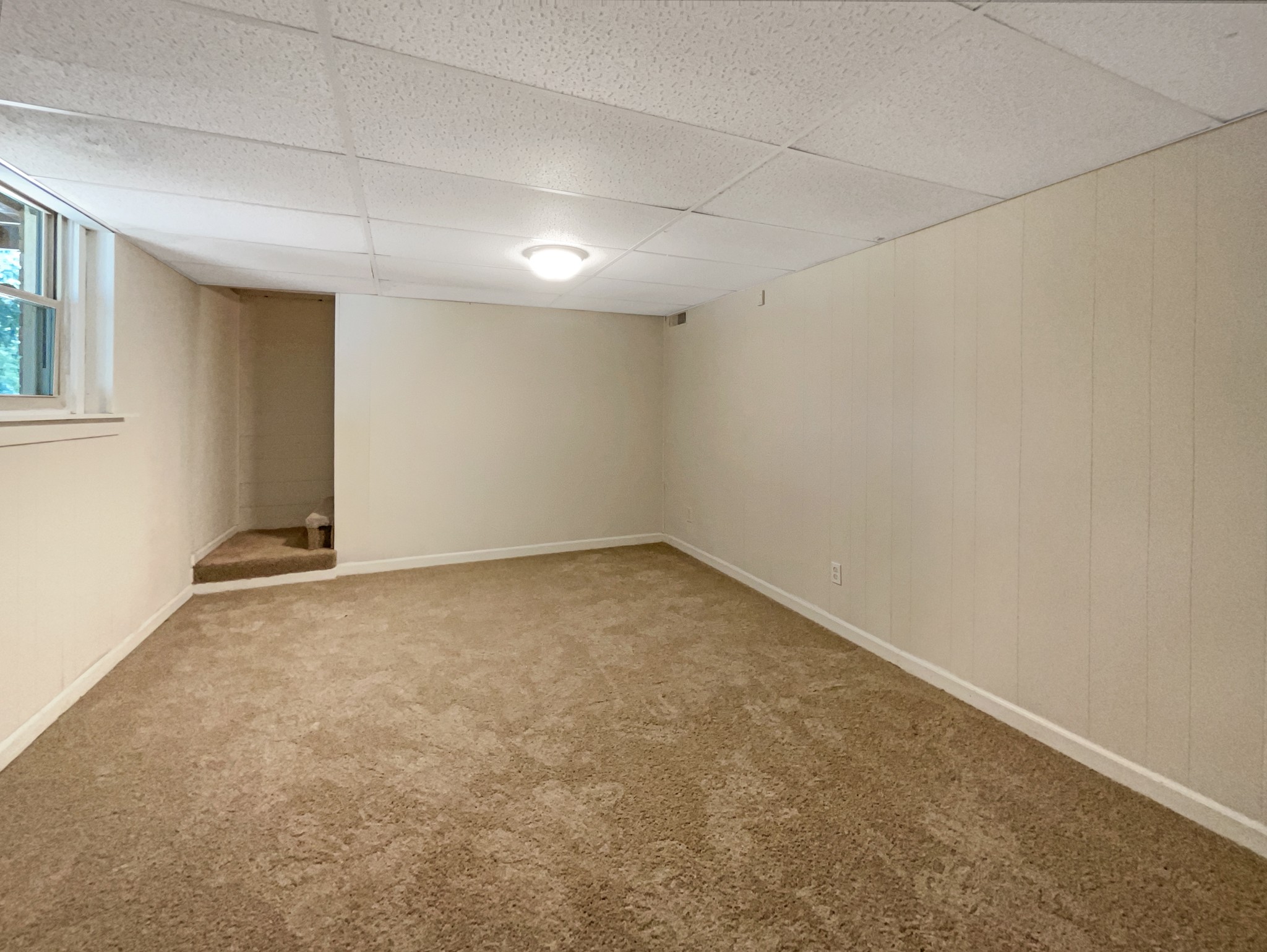 733 Sanders St Property Photo 16