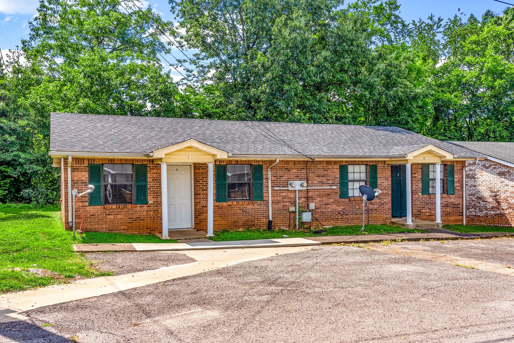 1375 Thompsonville Lane Property Photo 1
