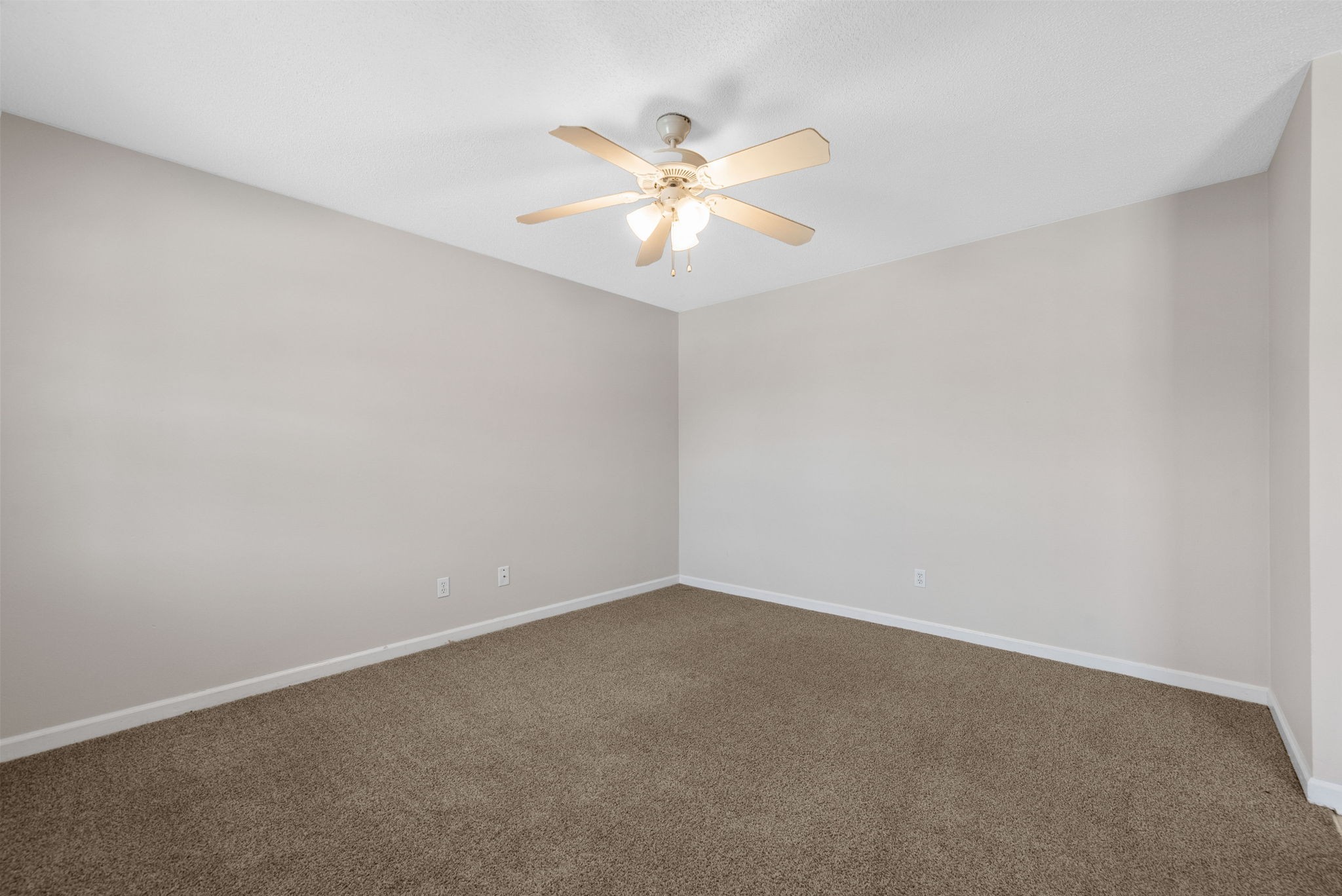 1375 Thompsonville Lane Property Photo 4