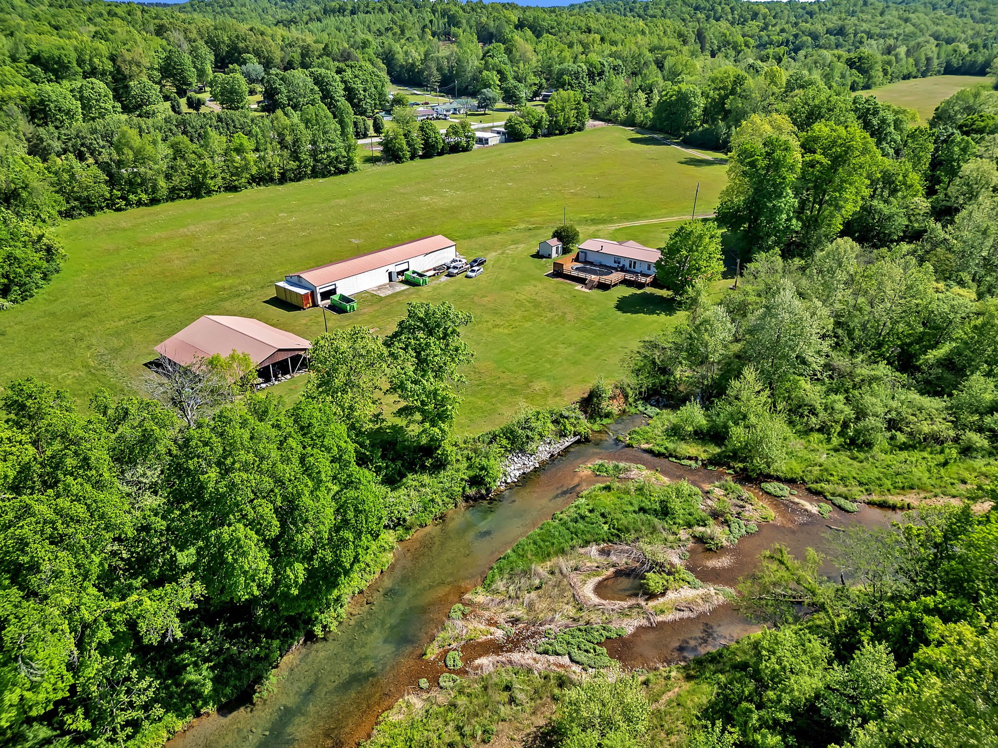 9515 Highway 147 Property Photo 6