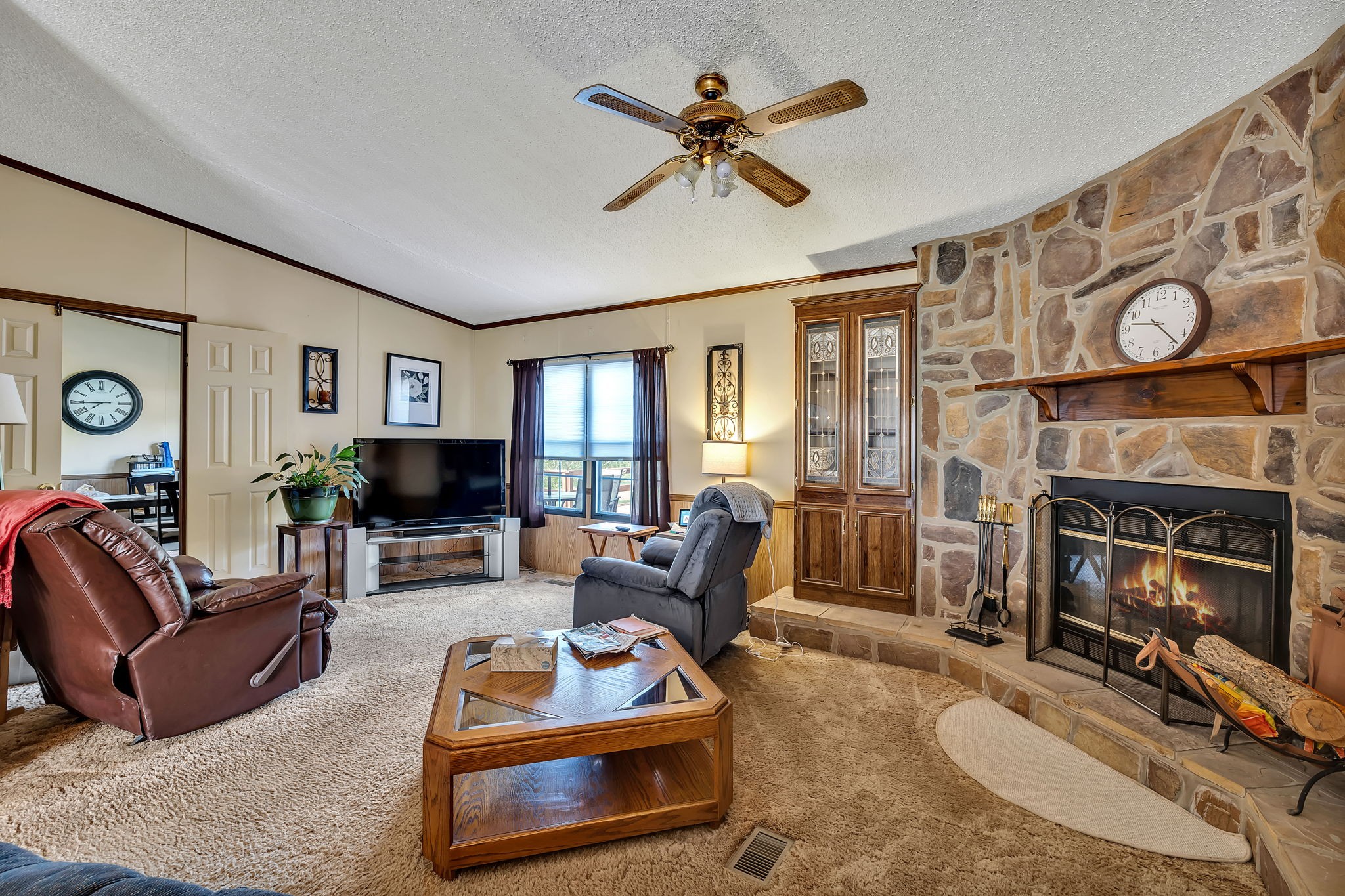 9515 Highway 147 Property Photo 10