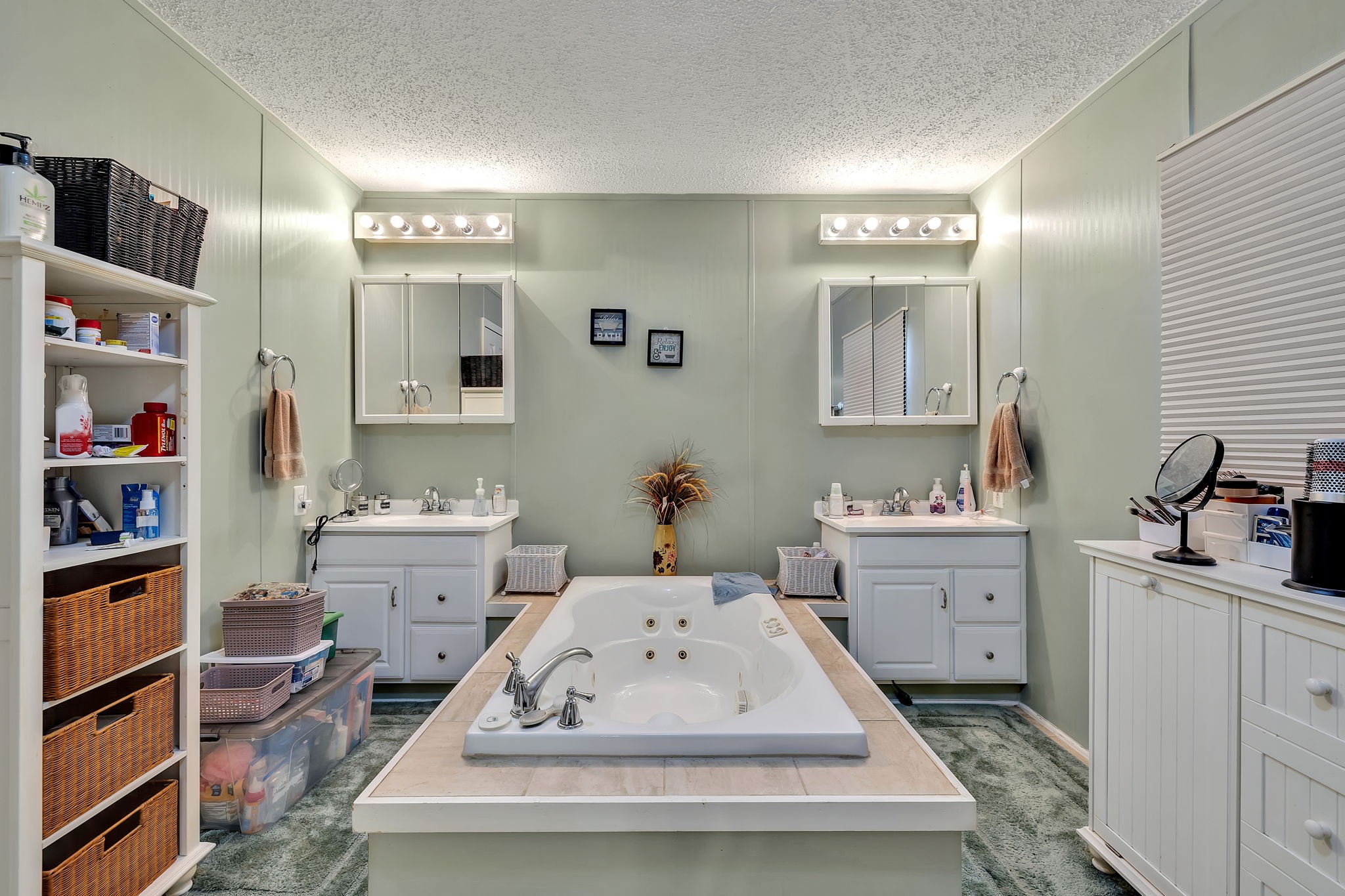 9515 Highway 147 Property Photo 17