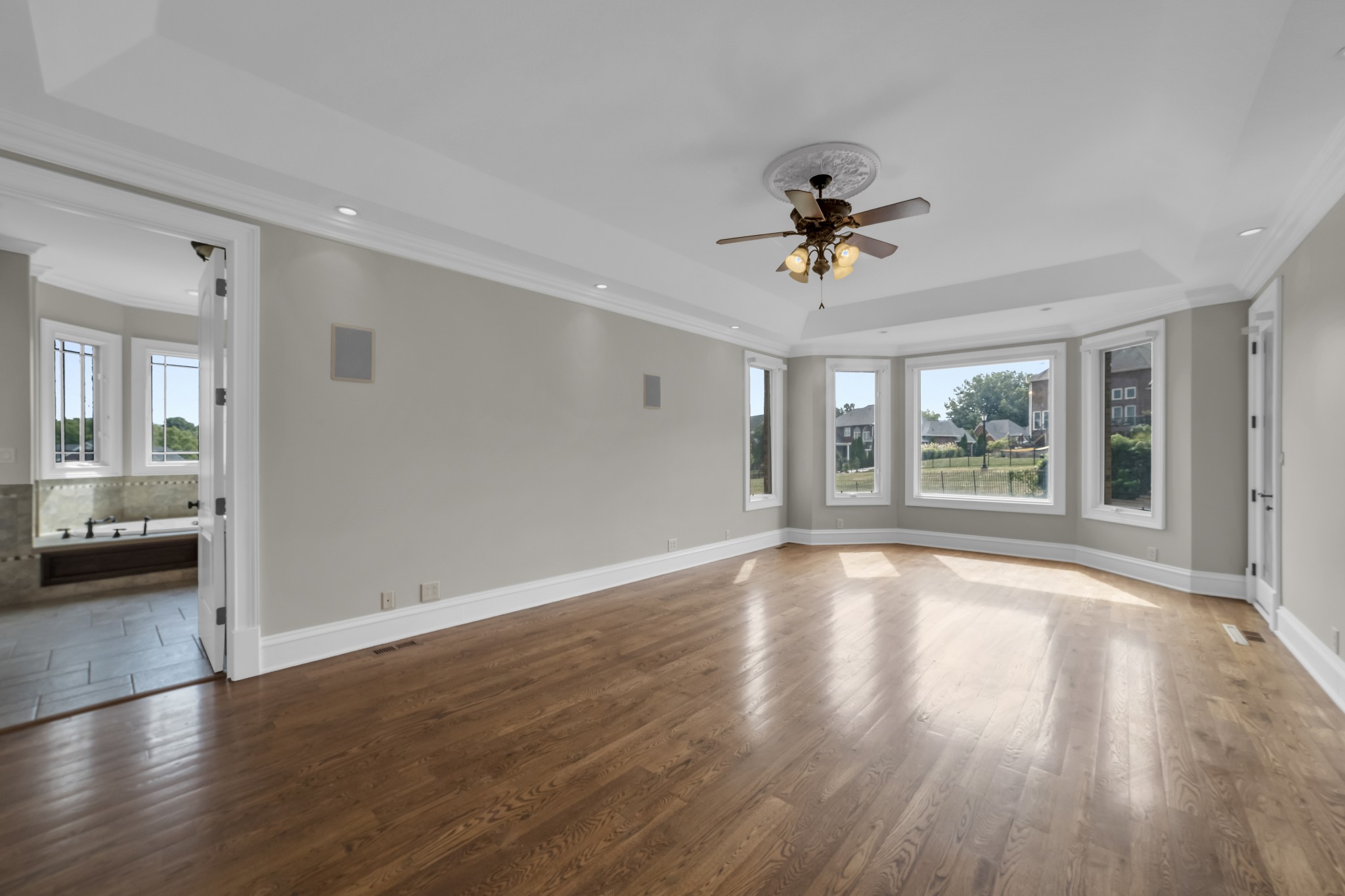 2848 Carriage Way Property Photo 10