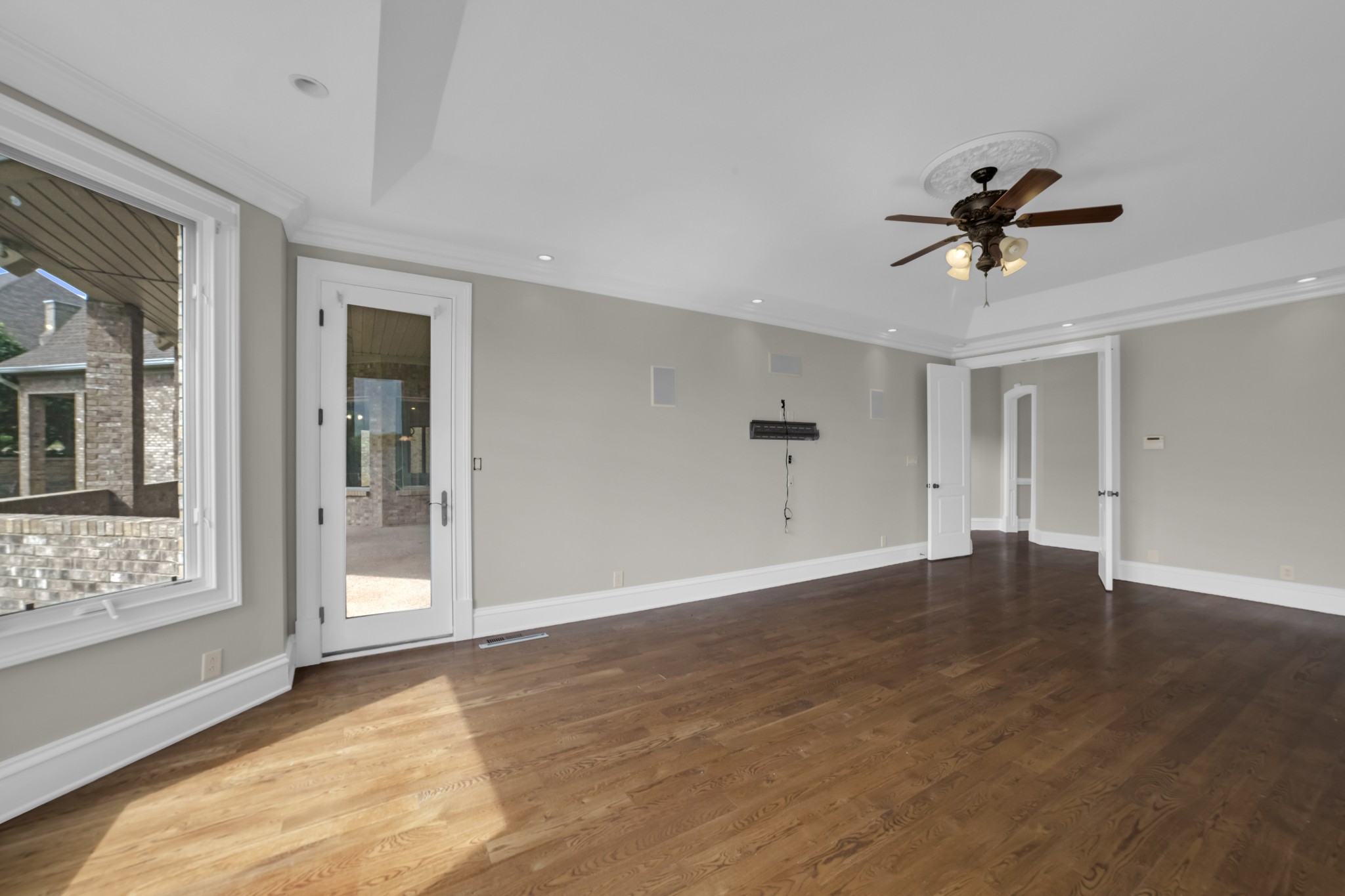 2848 Carriage Way Property Photo 17