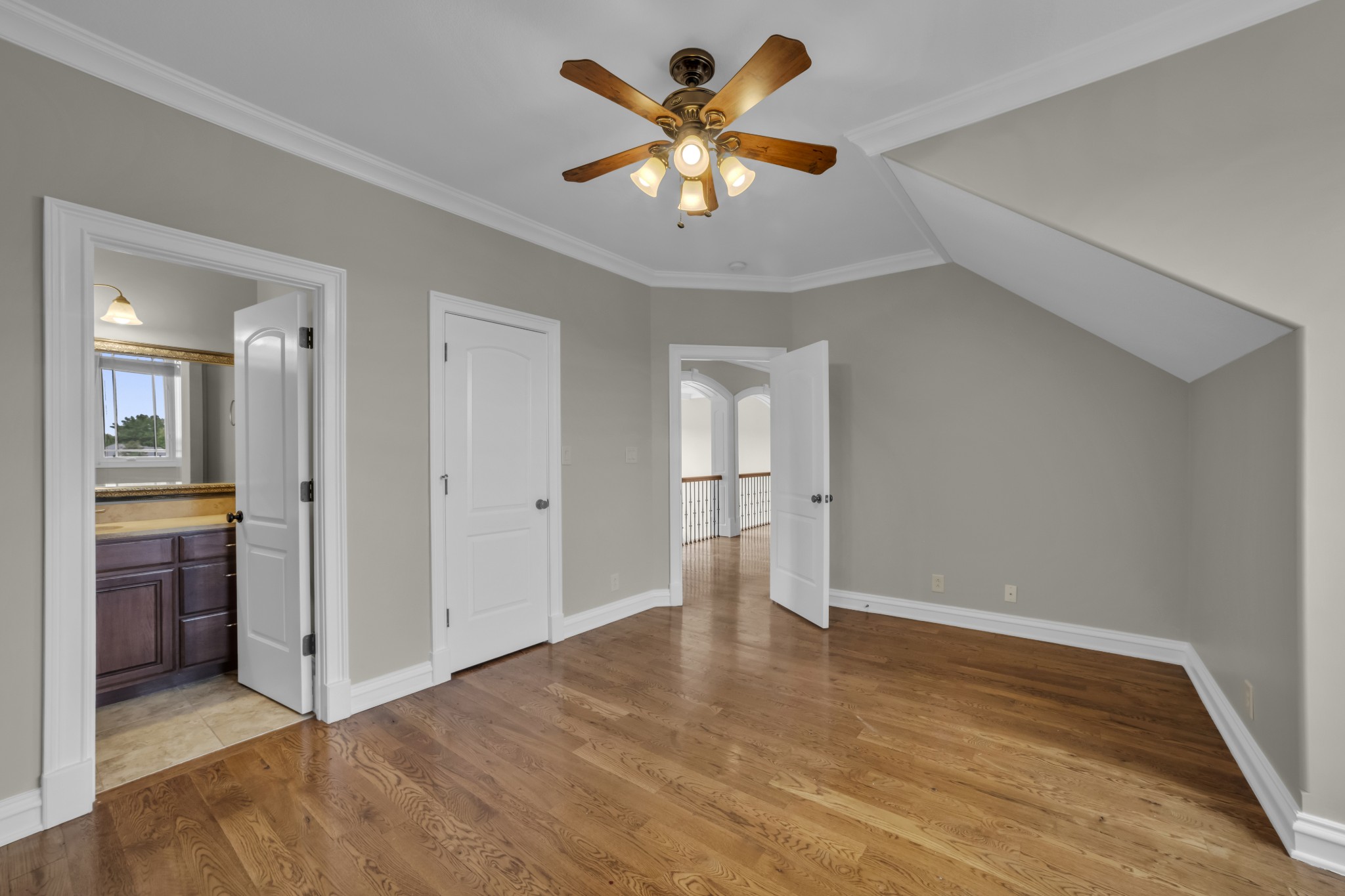 2848 Carriage Way Property Photo 32