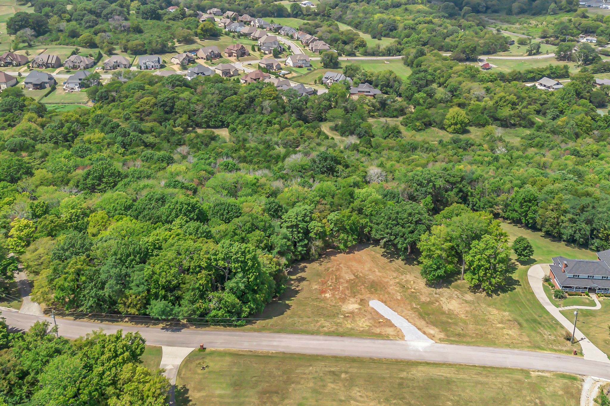 2015 Artesian Dr Property Photo 5