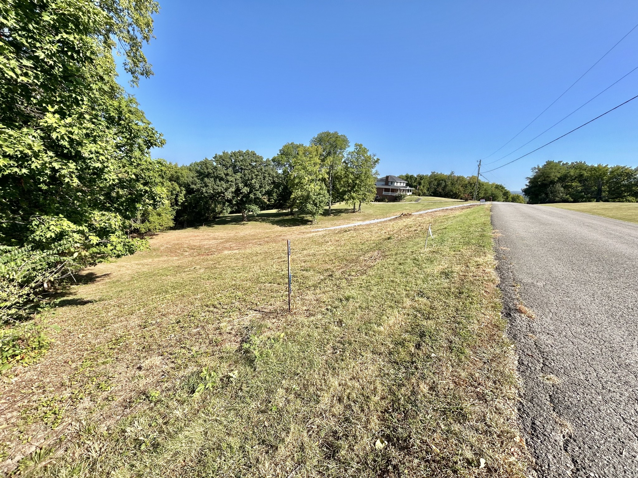 2015 Artesian Dr Property Photo 16