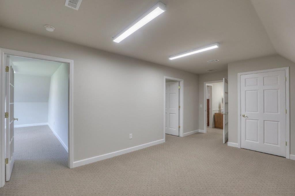 1404 North Main Street Property Photo 6