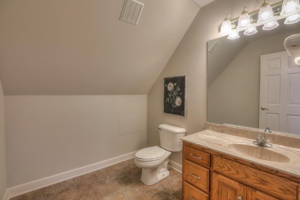 1404 North Main Street Property Photo 13