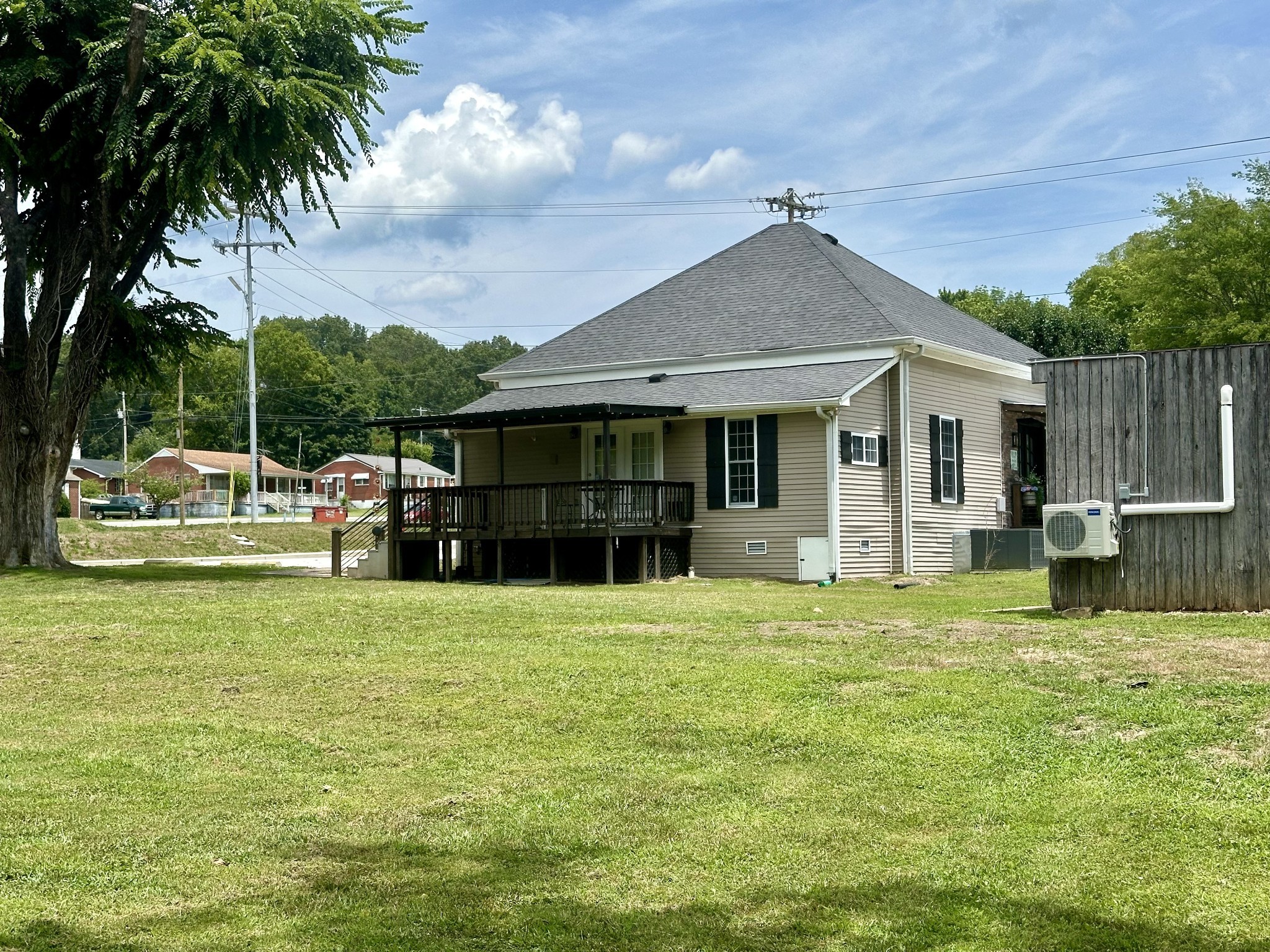 308 N Main St Property Photo 34