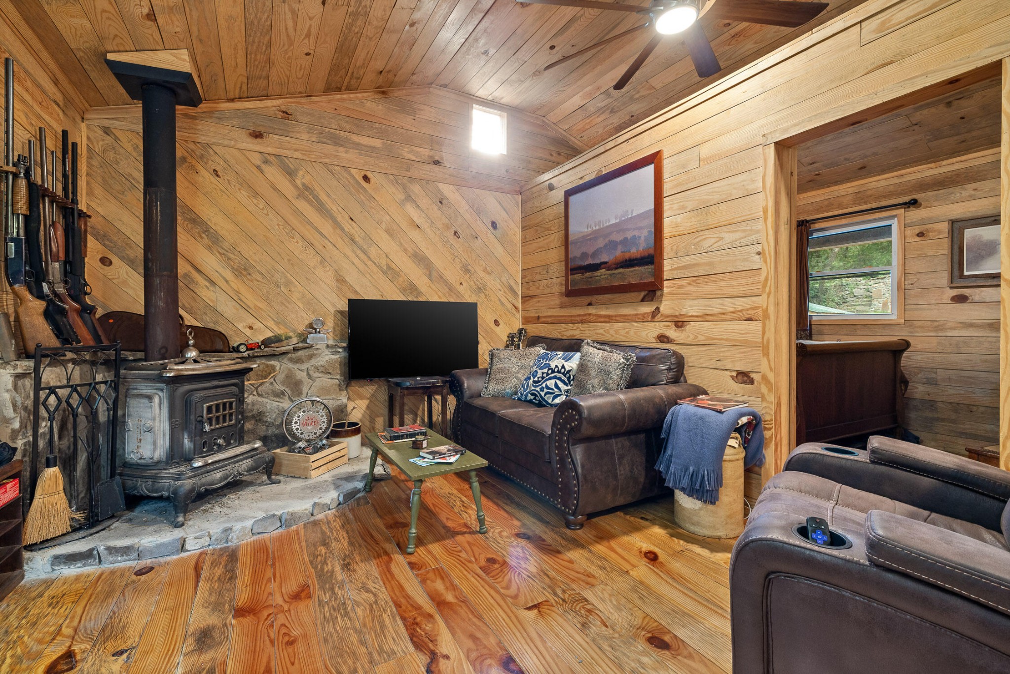9112 Highway 41 Property Photo 43