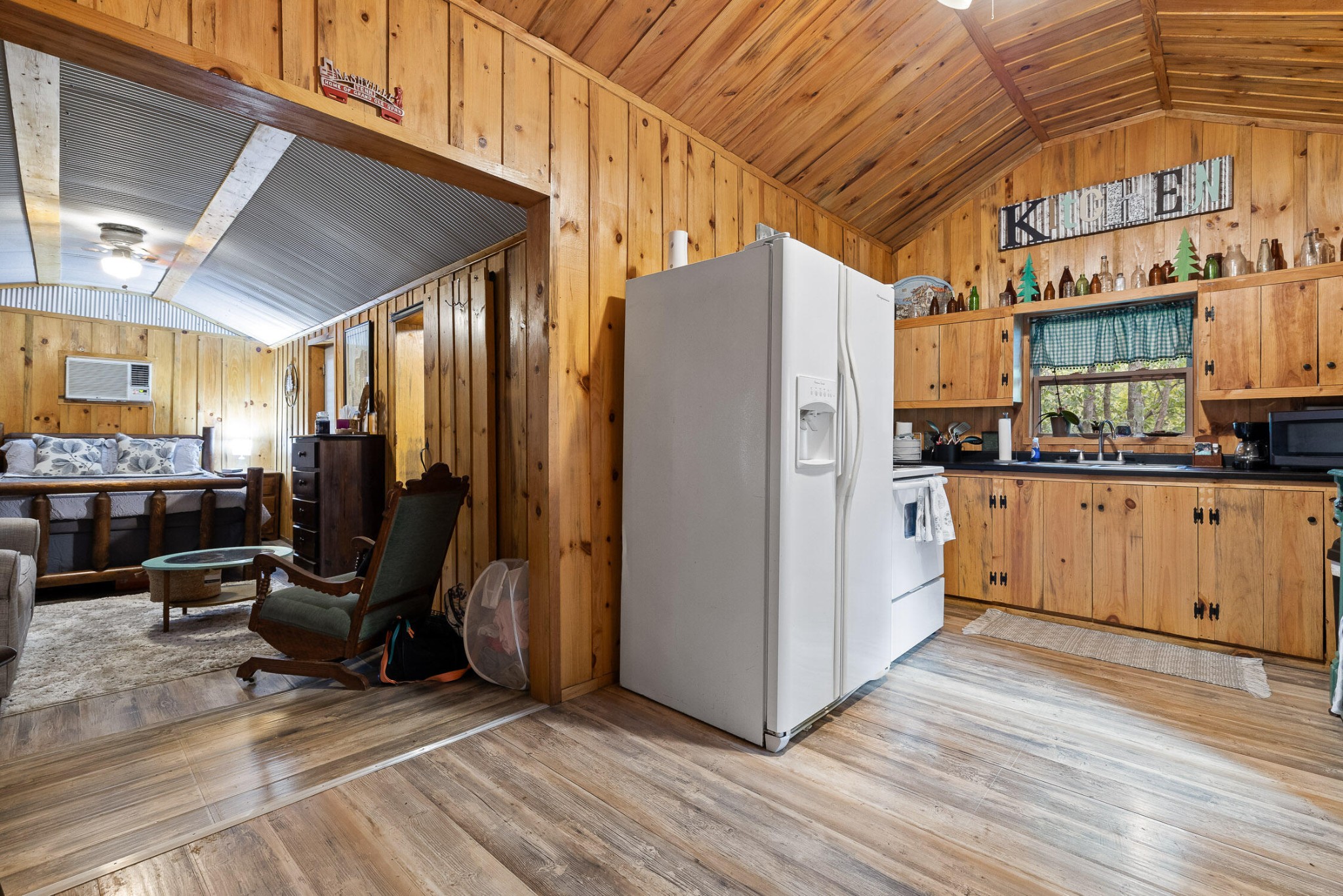 9112 Highway 41 Property Photo 60